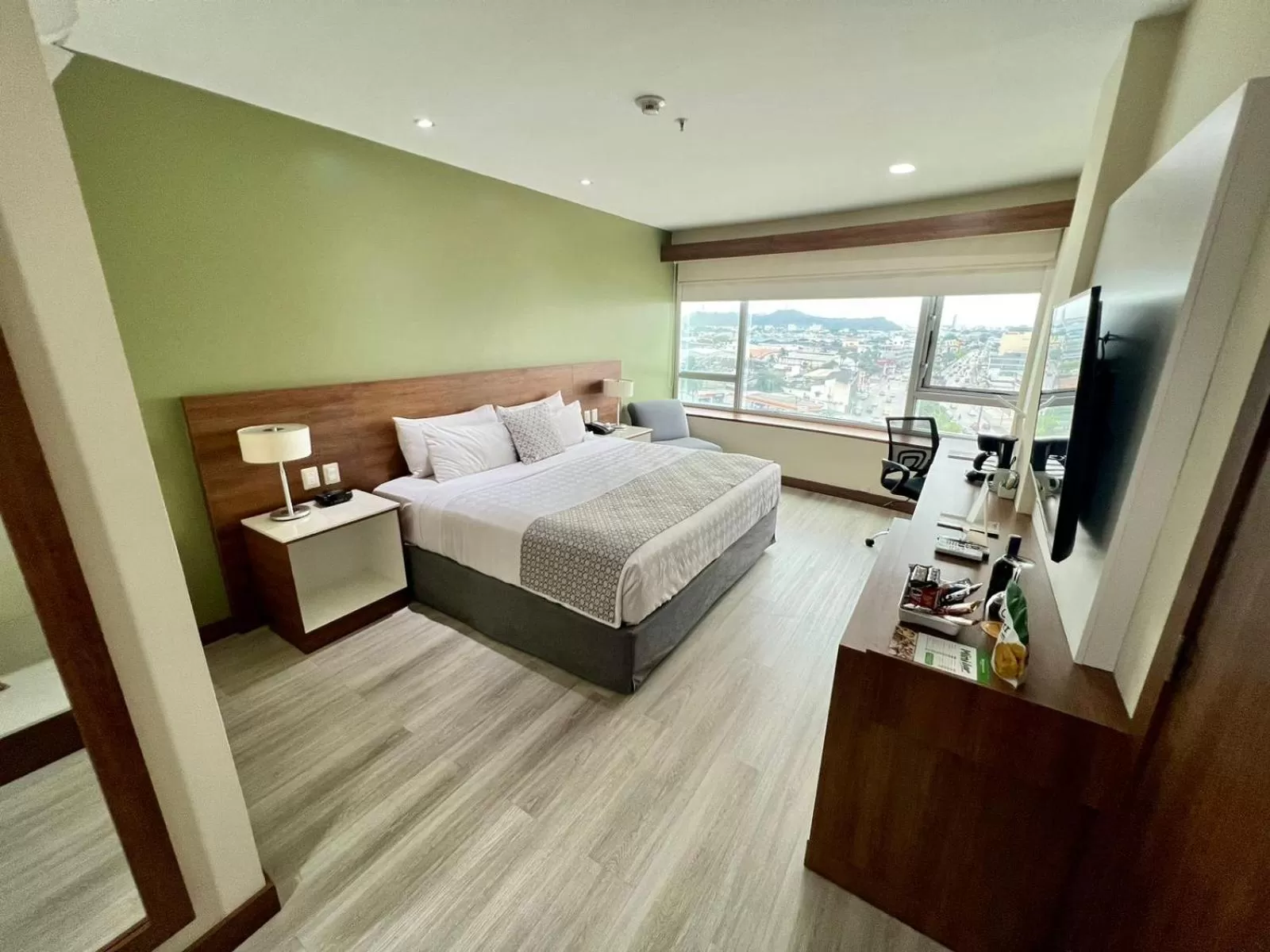 Bed in Wyndham Garden Guayaquil
