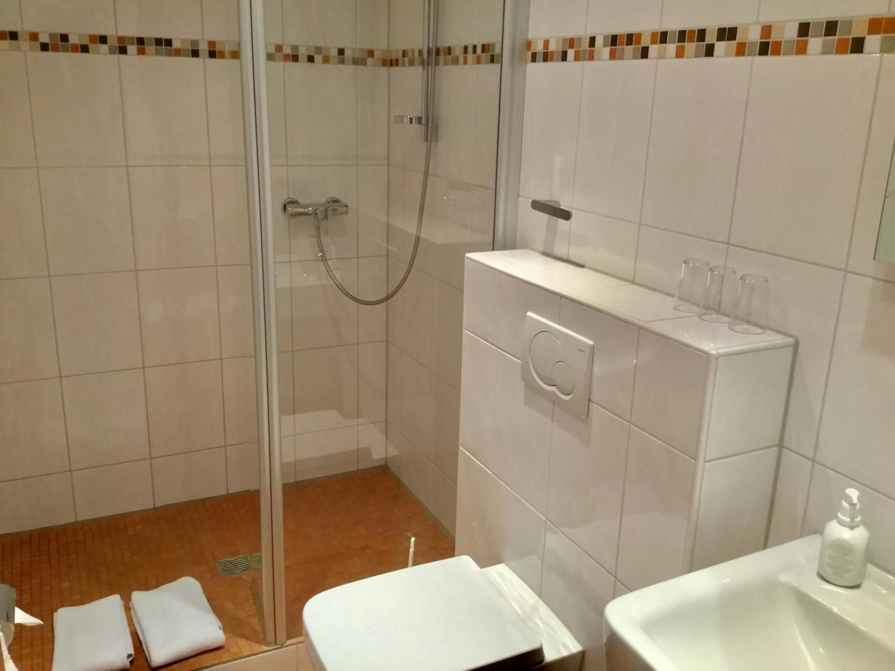 Bathroom in Hotel Hubertus Hamacher