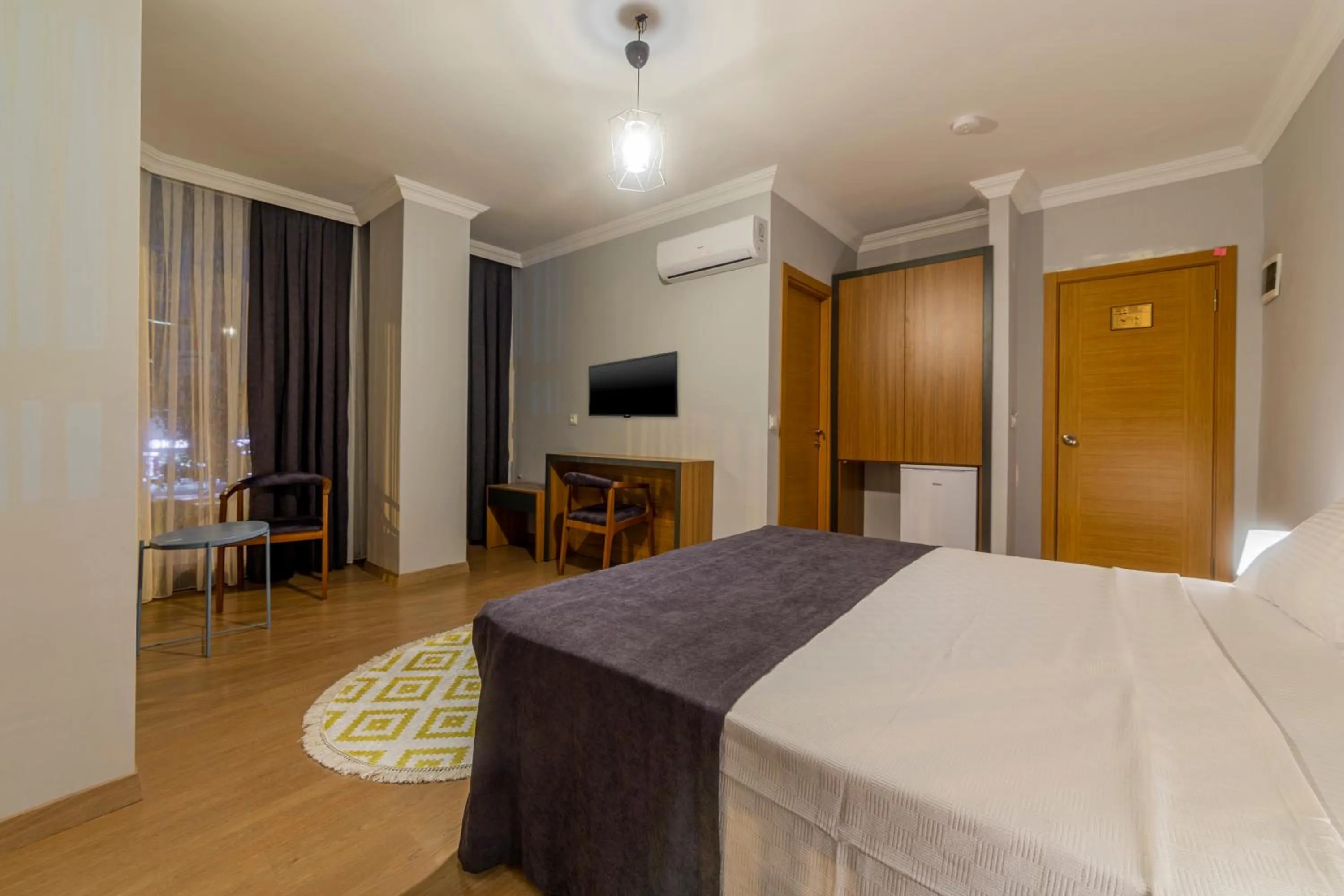 Photo of the whole room, Bed in Antalya Business Hotel