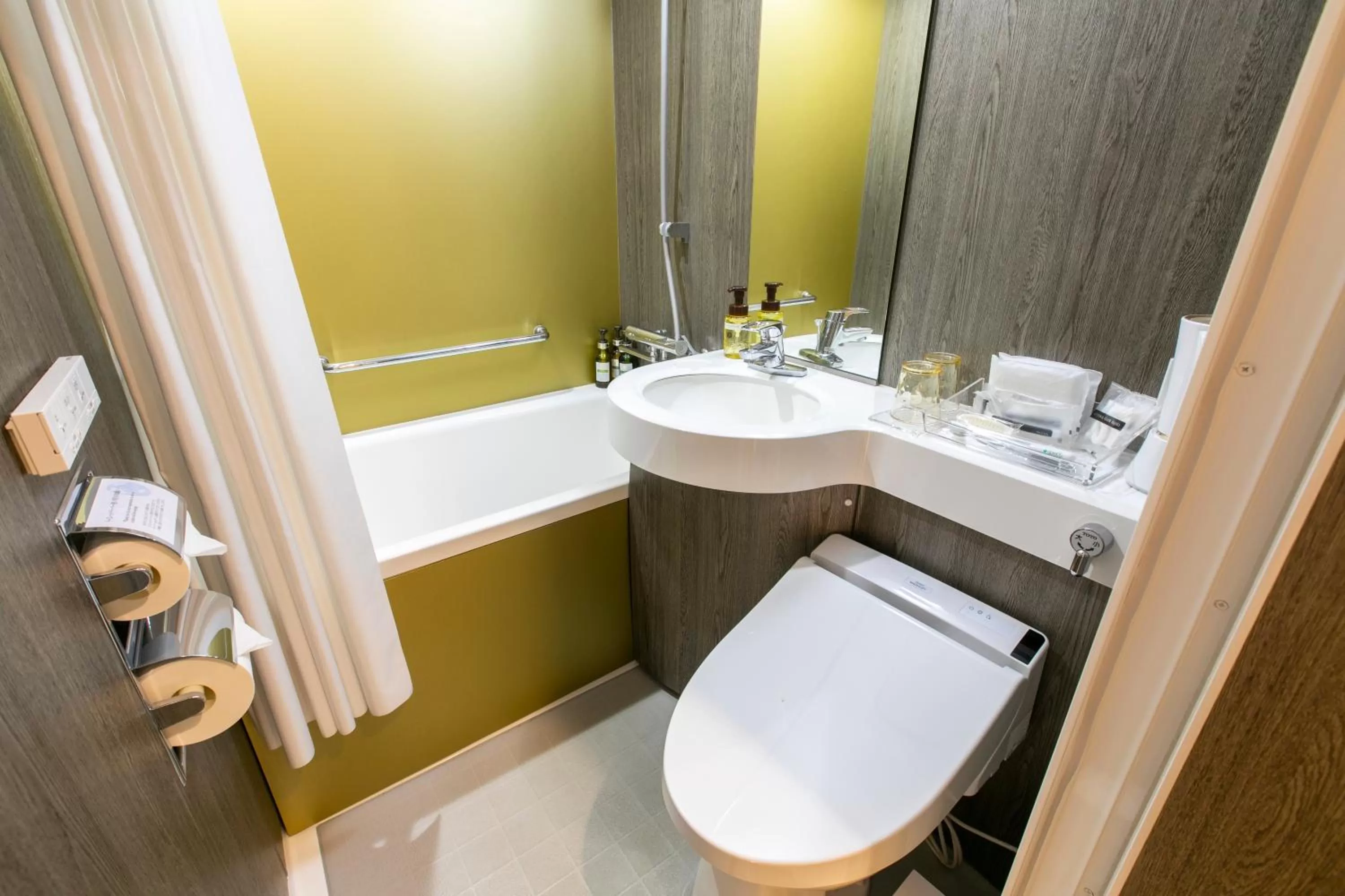 Toilet in Tenza Hotel & SKYSPA at Sapporo Central