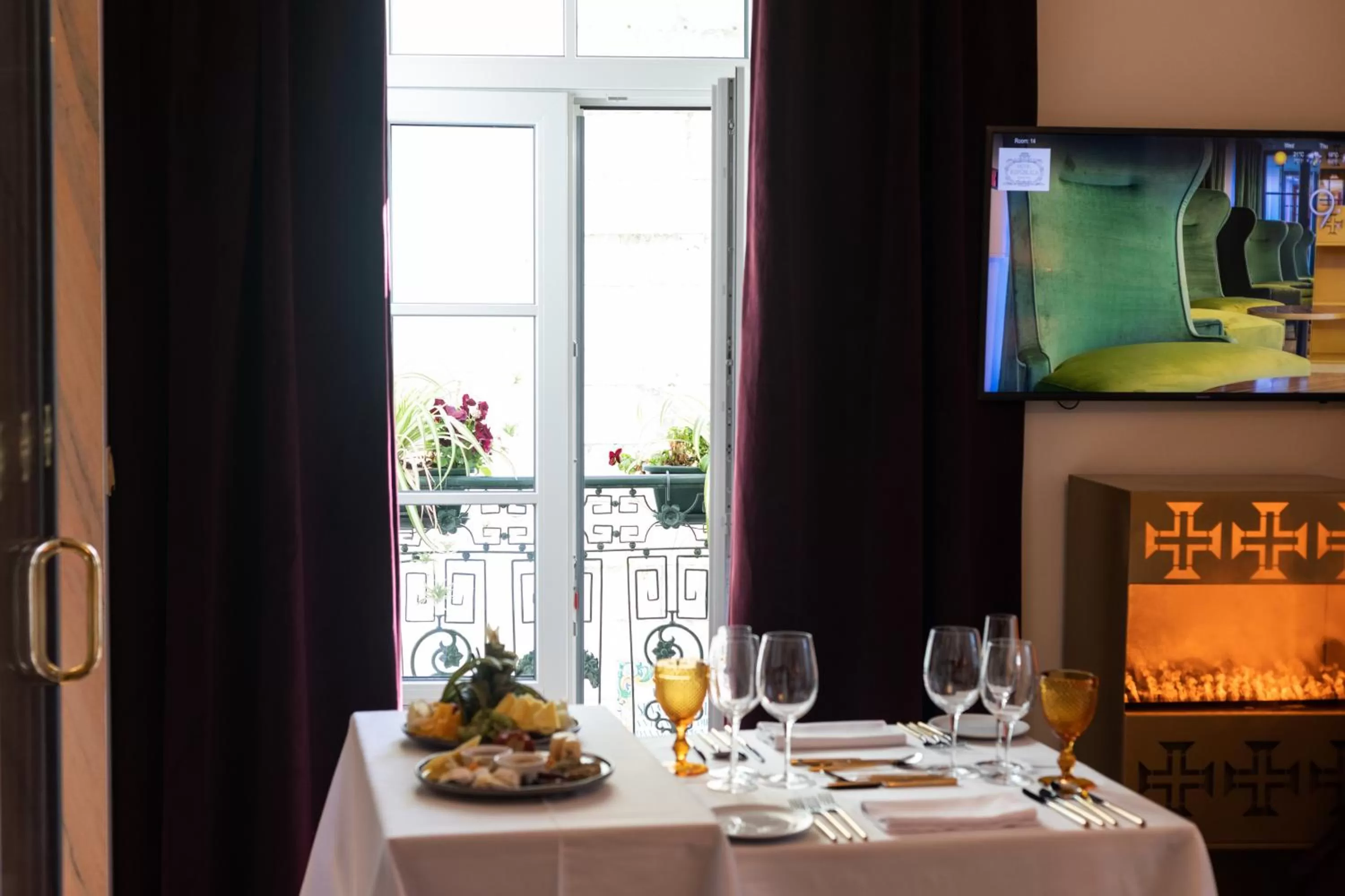 Food and drinks in Hotel República Boutique Hotel