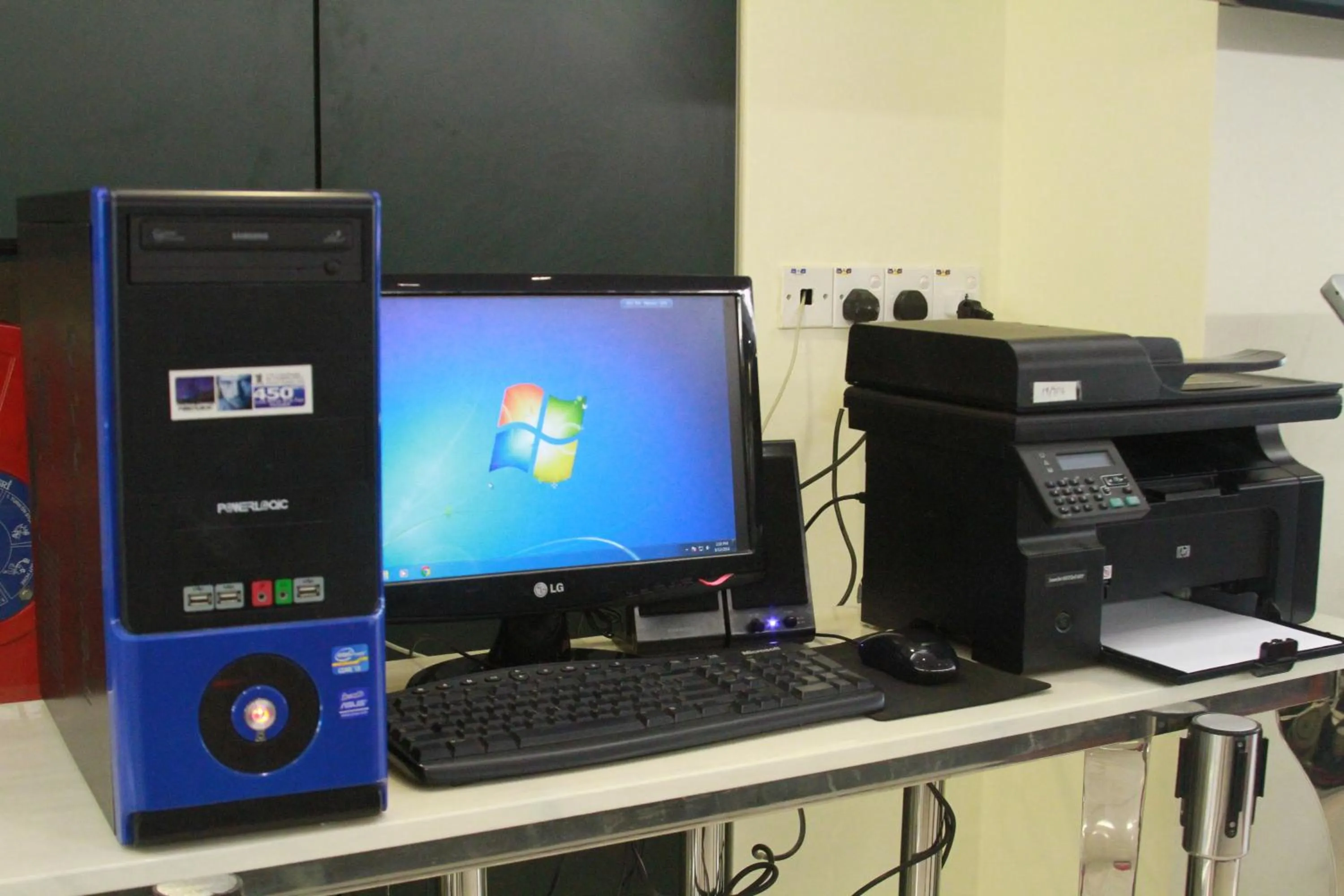 Business facilities in One Avenue Hotel