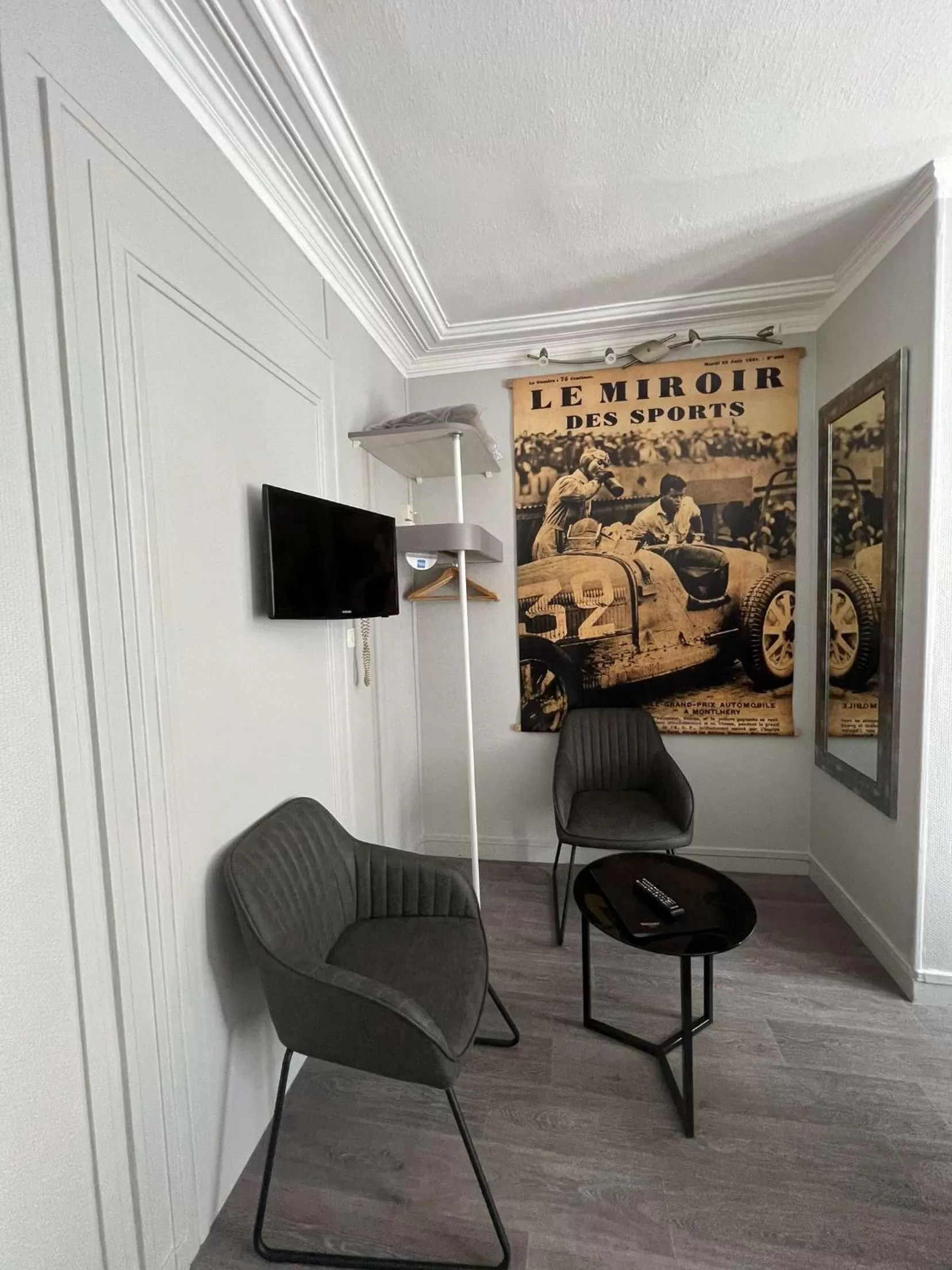 TV and multimedia, Seating Area in Hôtel Céline - Hôtel de la Gare