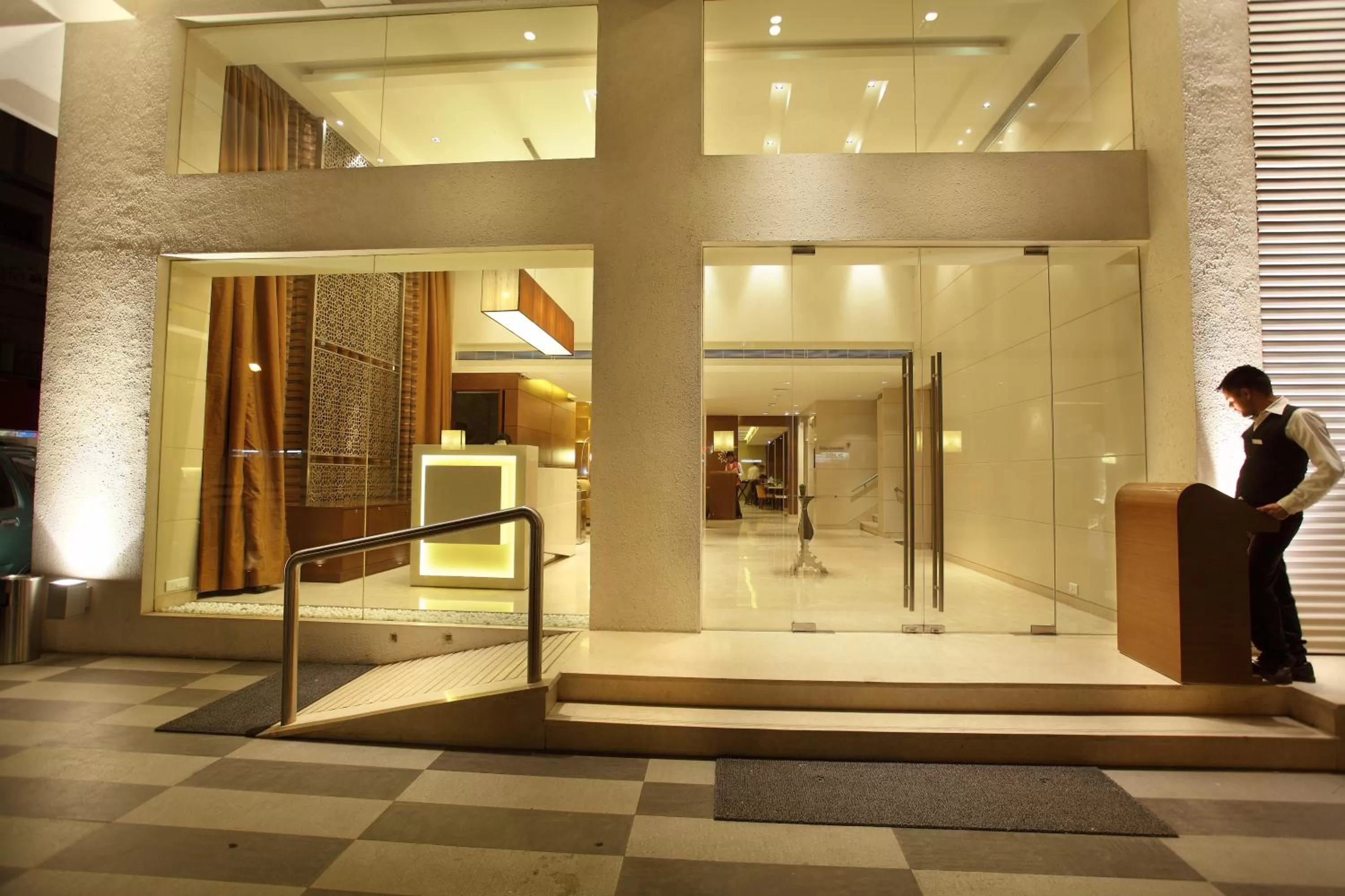 Facade/entrance in Comfort Inn Legacy