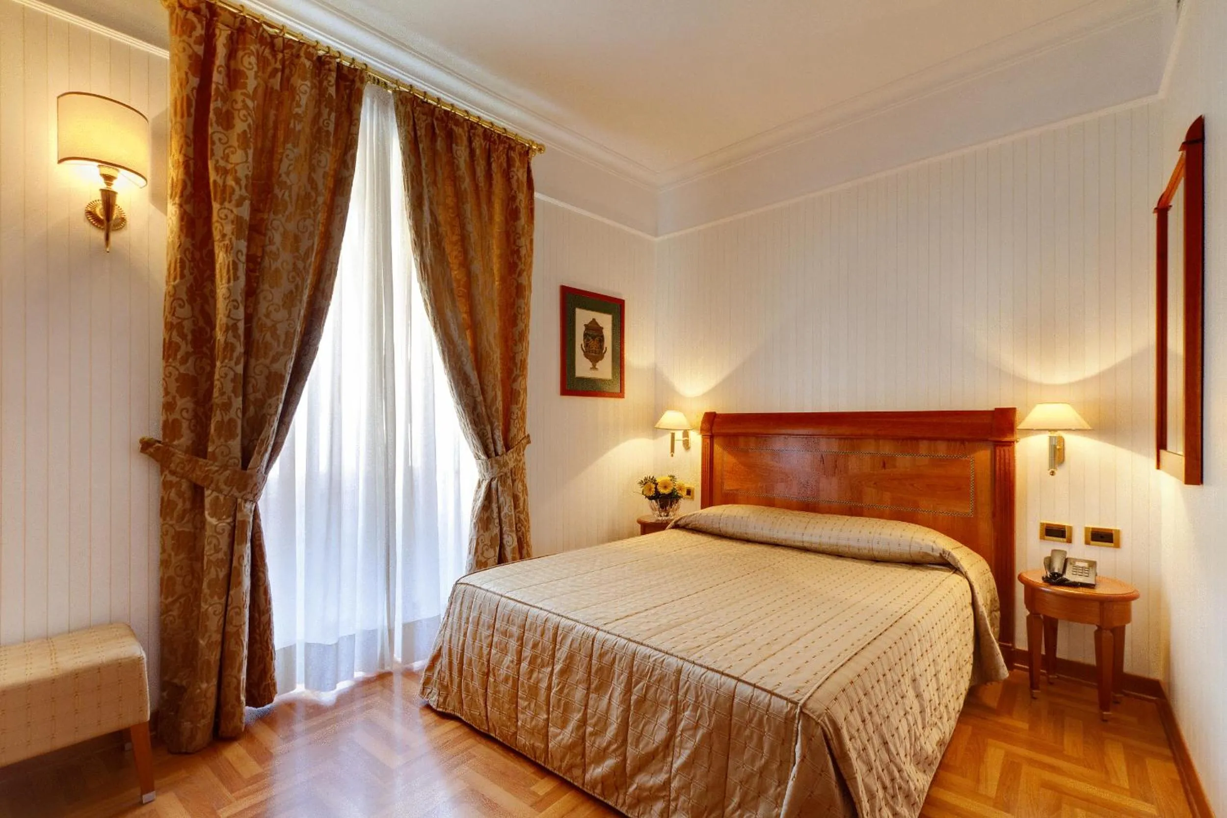 Photo of the whole room, Bed in Residenza RomaCentro