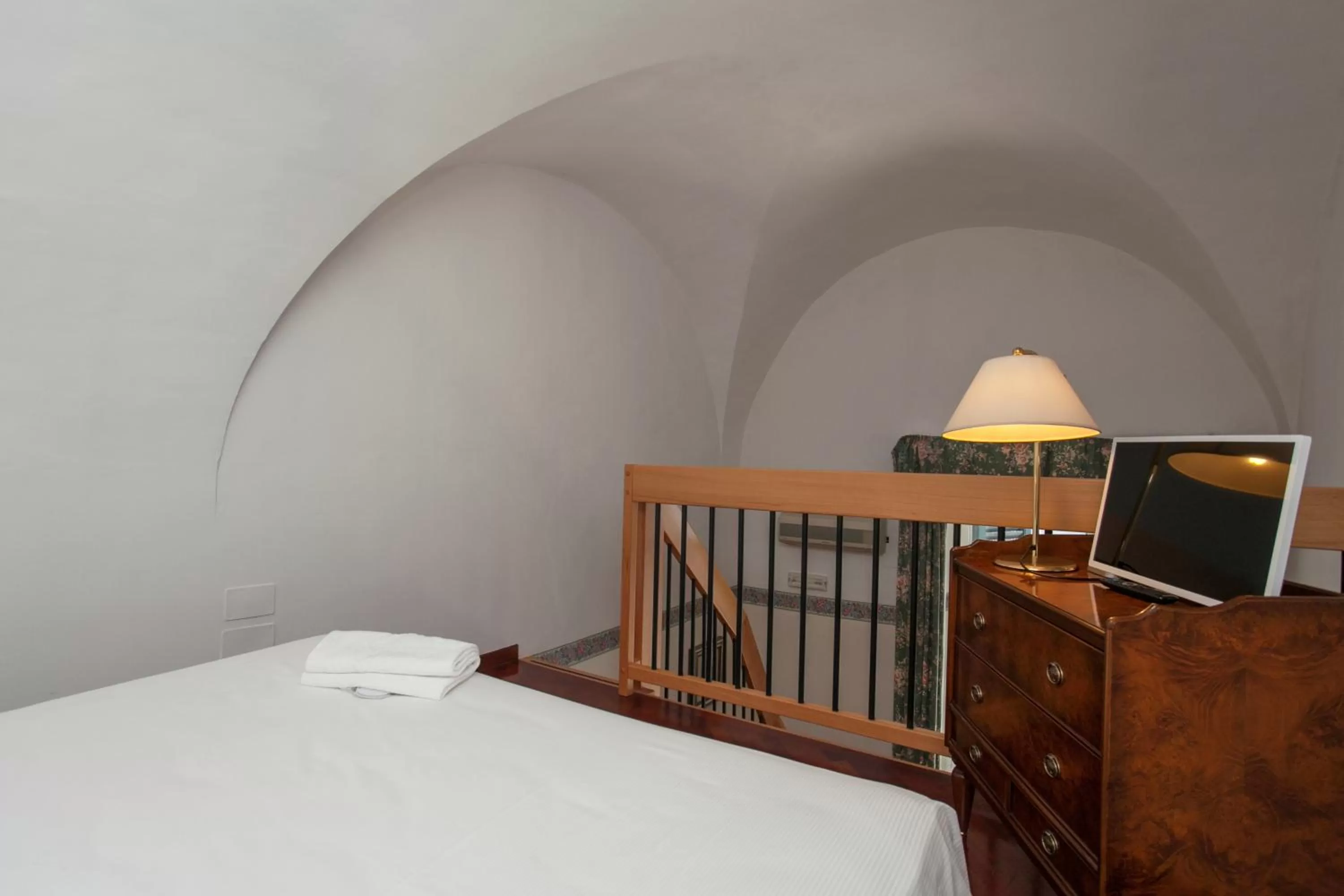 Bedroom, Bed in Zodiacus Residence