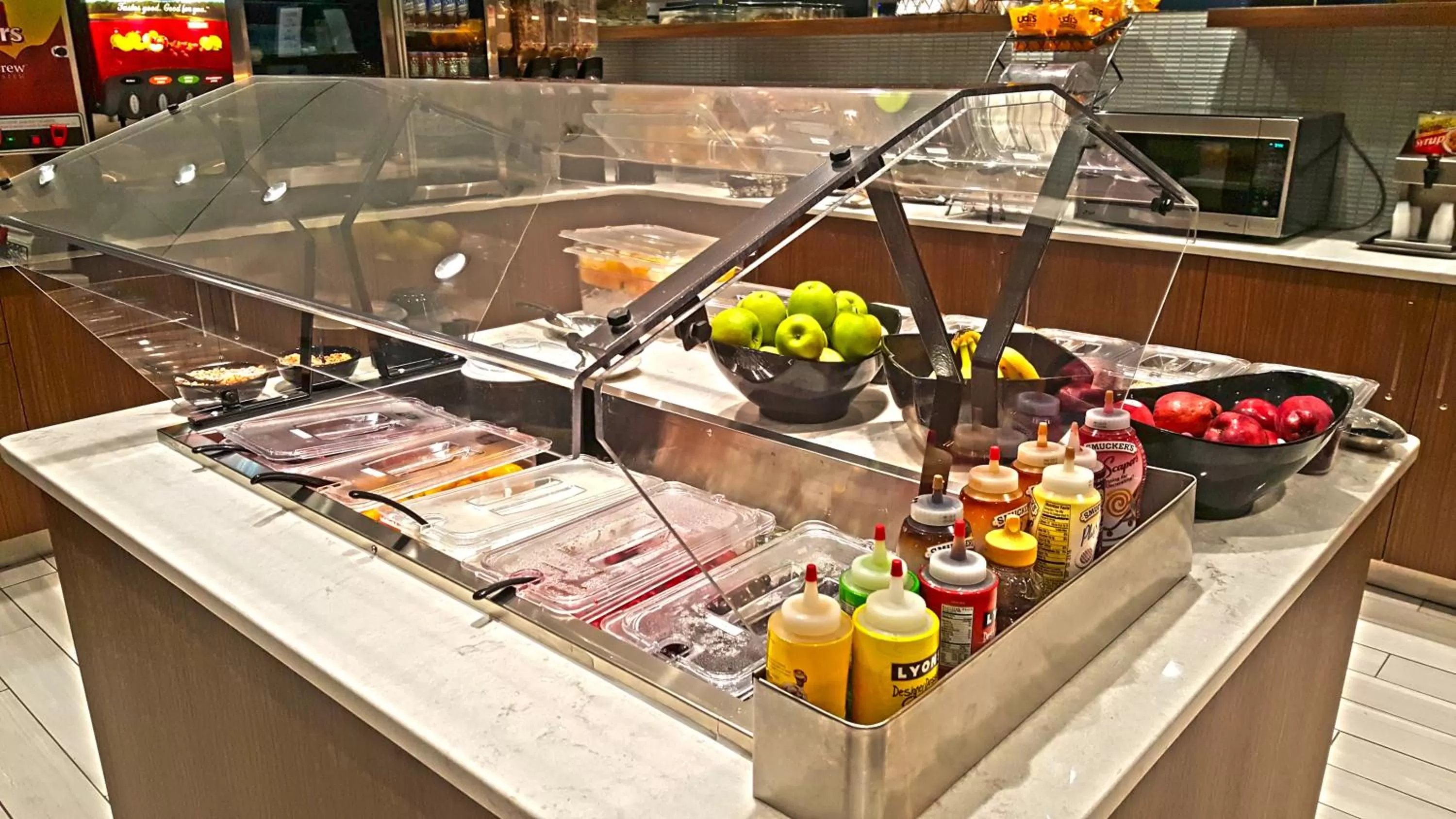 Food in Holiday Inn & Suites Syracuse Airport - Liverpool by IHG