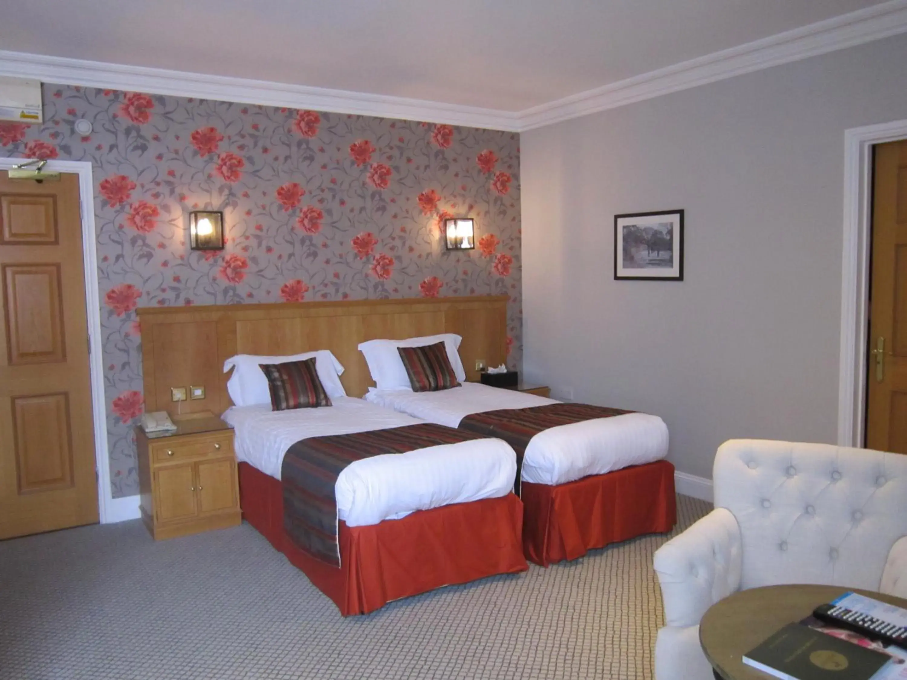 Club Twin Room in Whittlebury Hall and Spa Club Twin Room in Whittlebury Hall and Spa