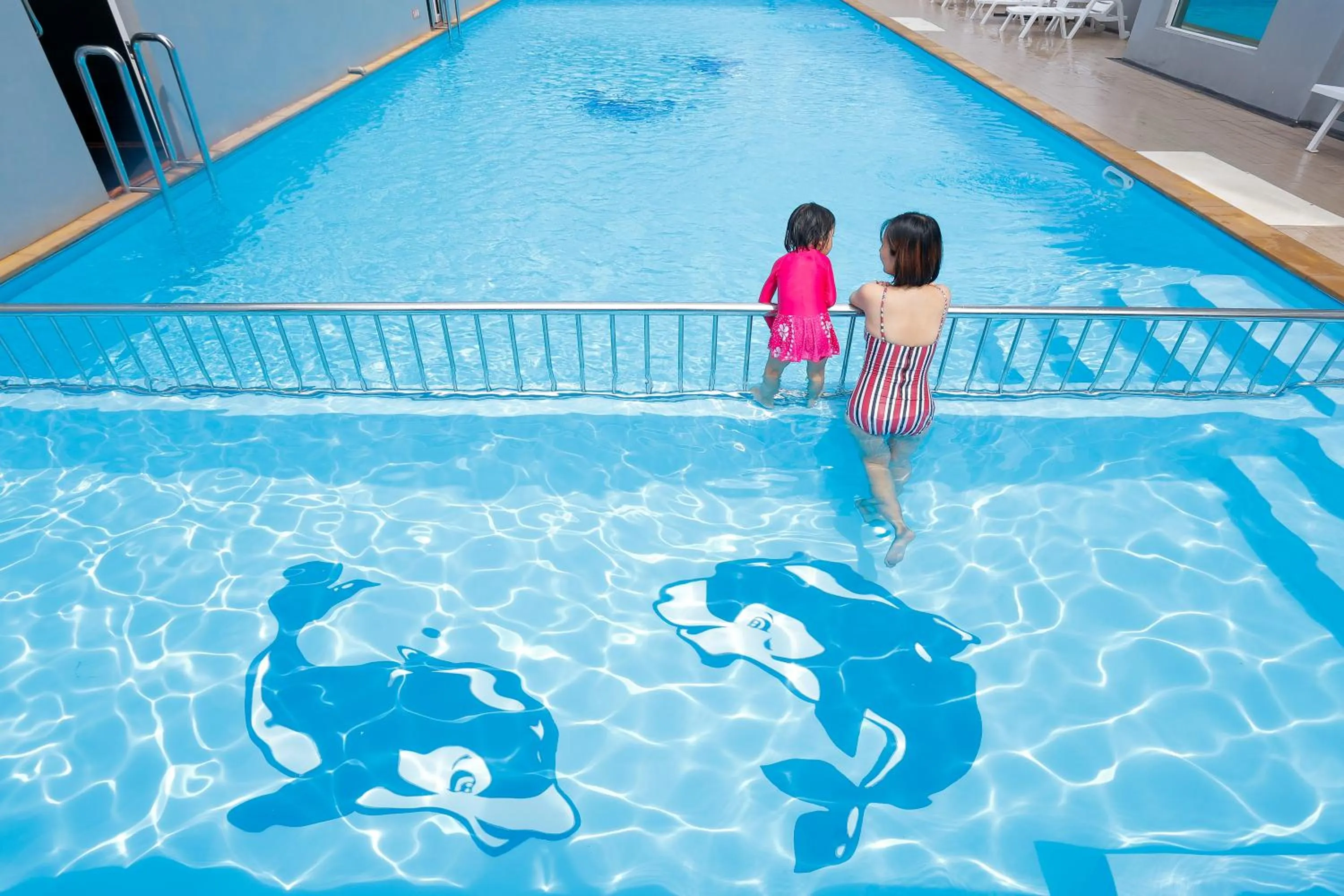 Swimming pool in Blue Orchids Hotel