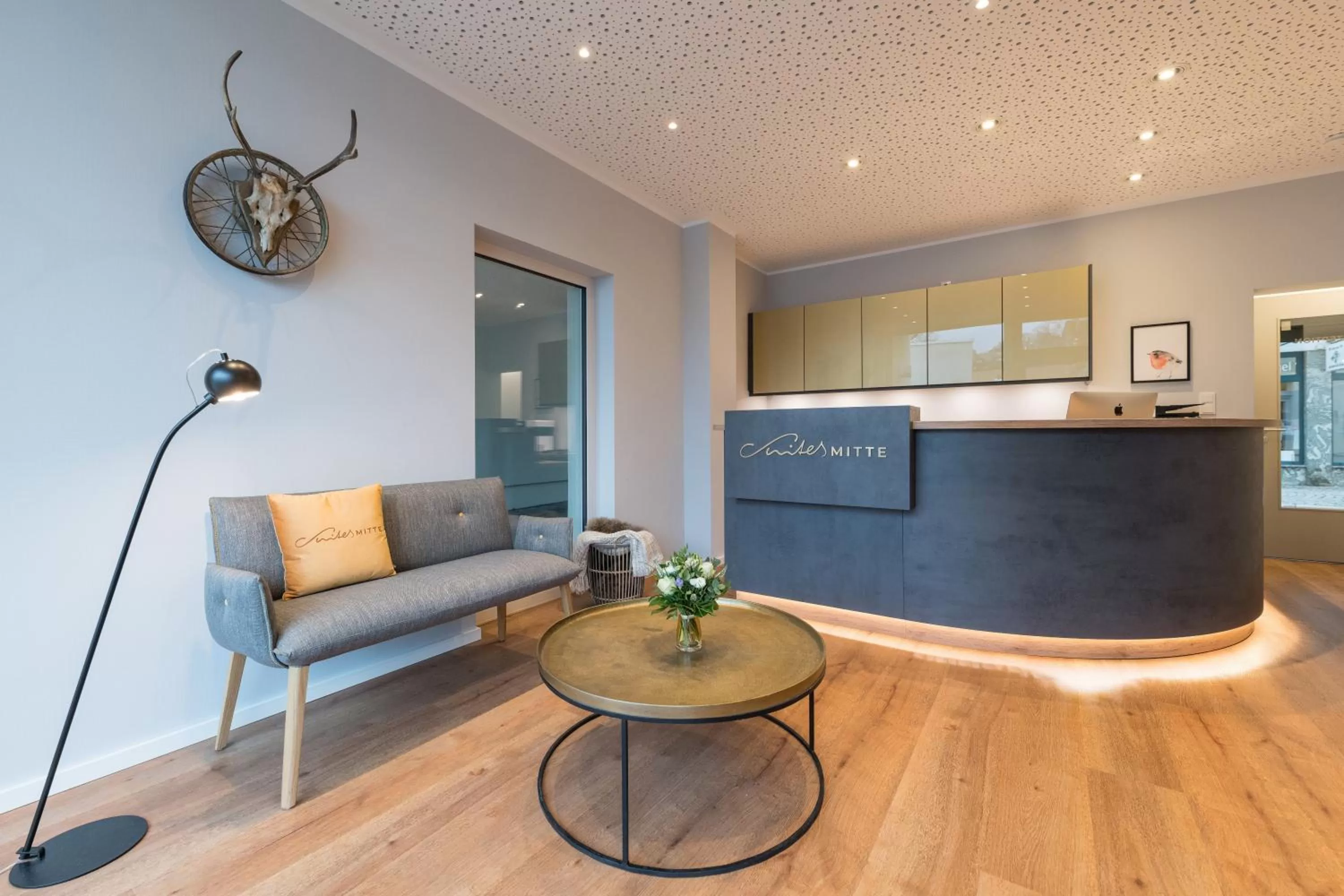 Lobby or reception, Seating Area in Suites MITTE - Aparthotel