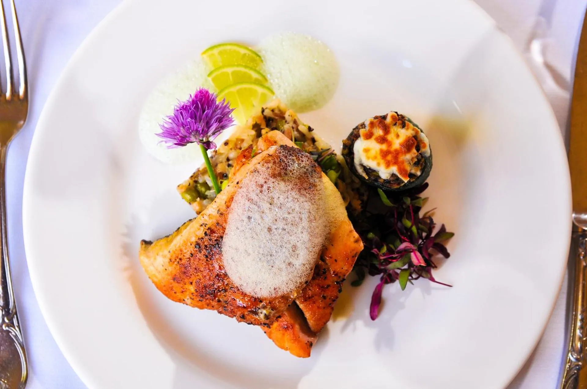 Food and drinks in Cliff House at Pikes Peak