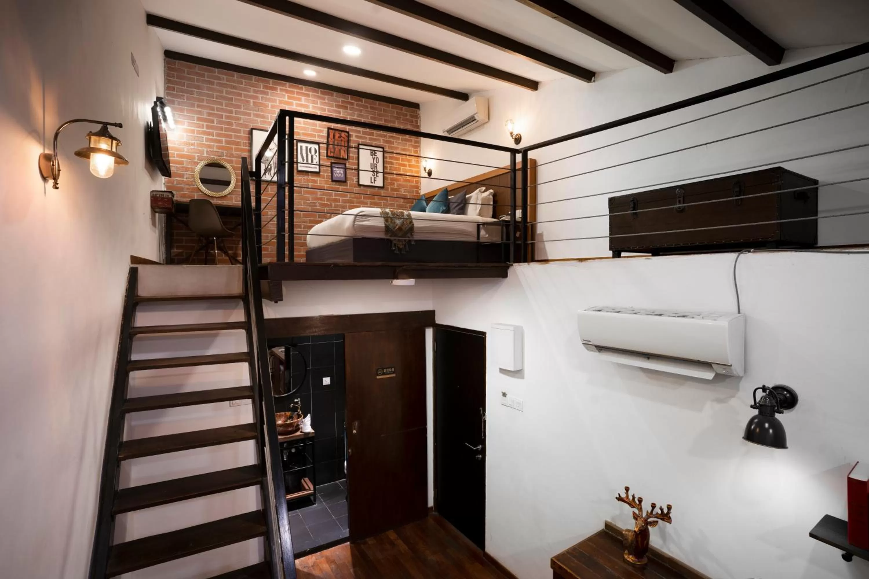 Photo of the whole room in RARE Heritage House