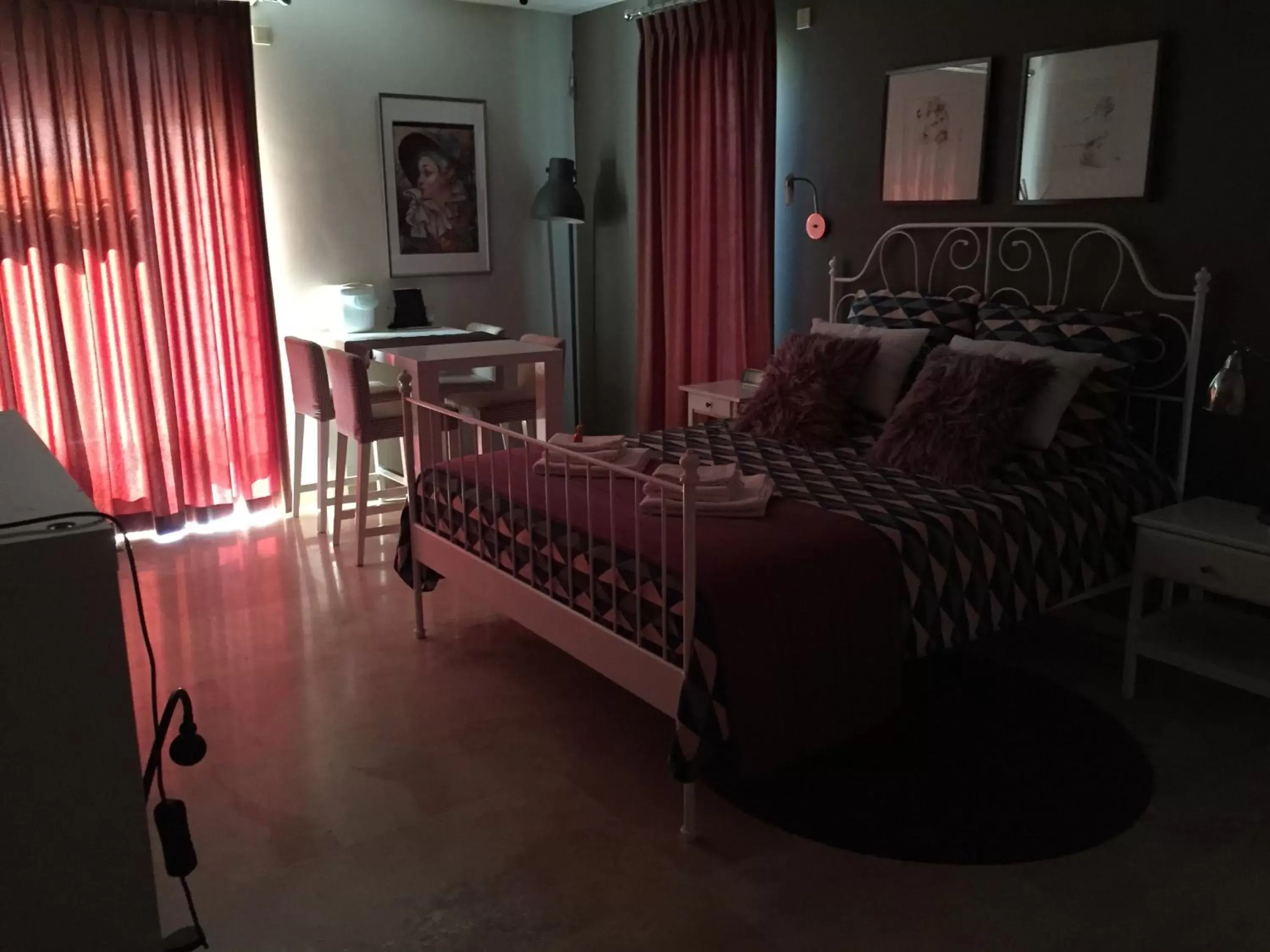 Deluxe Room (2 Adults + 1 Child) in B&B Maison Saint Tropez Eindhoven Deluxe Room (2 Adults + 1 Child) in B&B Maison Saint Tropez Eindhoven