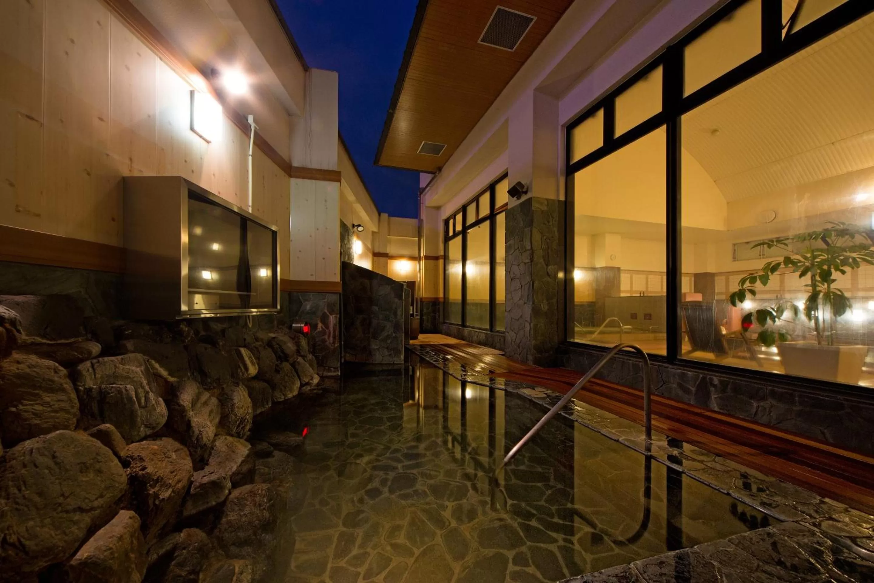 Hot Spring Bath in Ofuro Cafe Utatane