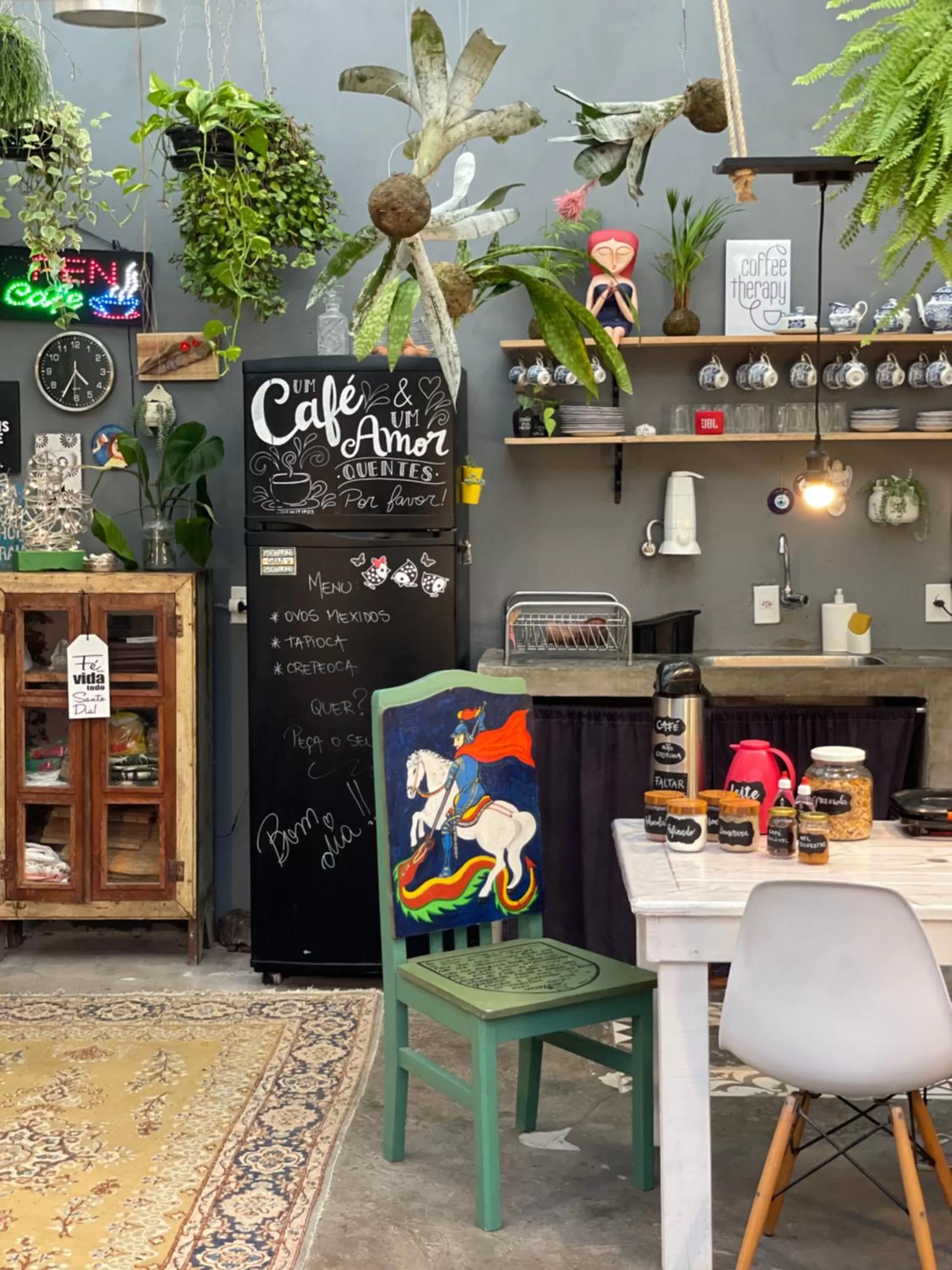 Communal kitchen in Pousada Santarina