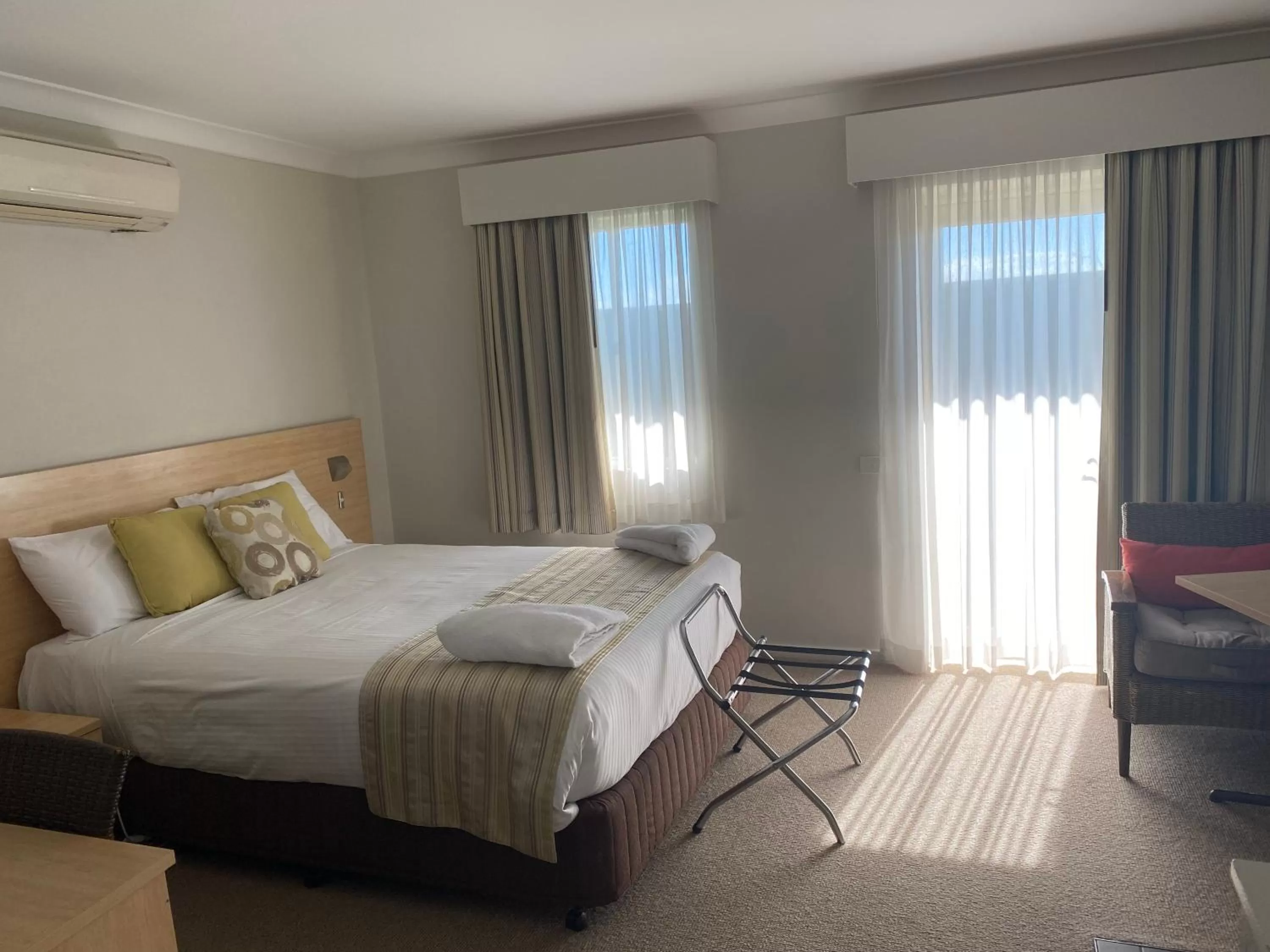 Bedroom, Bed in Maitland City Motel