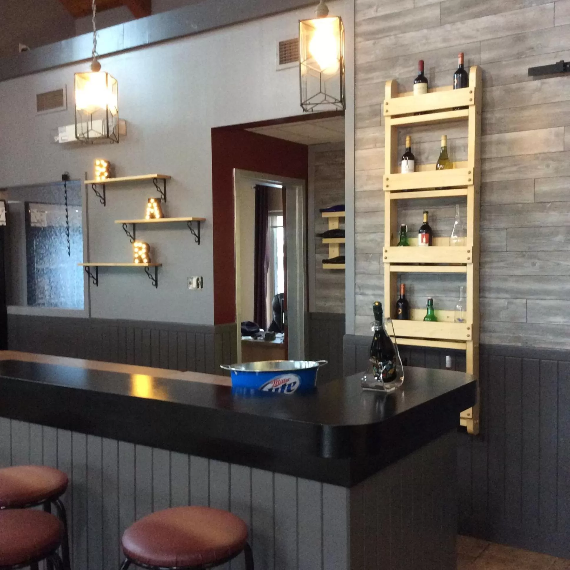 Alcoholic drinks in Villegiature Deux Rivieres Resort