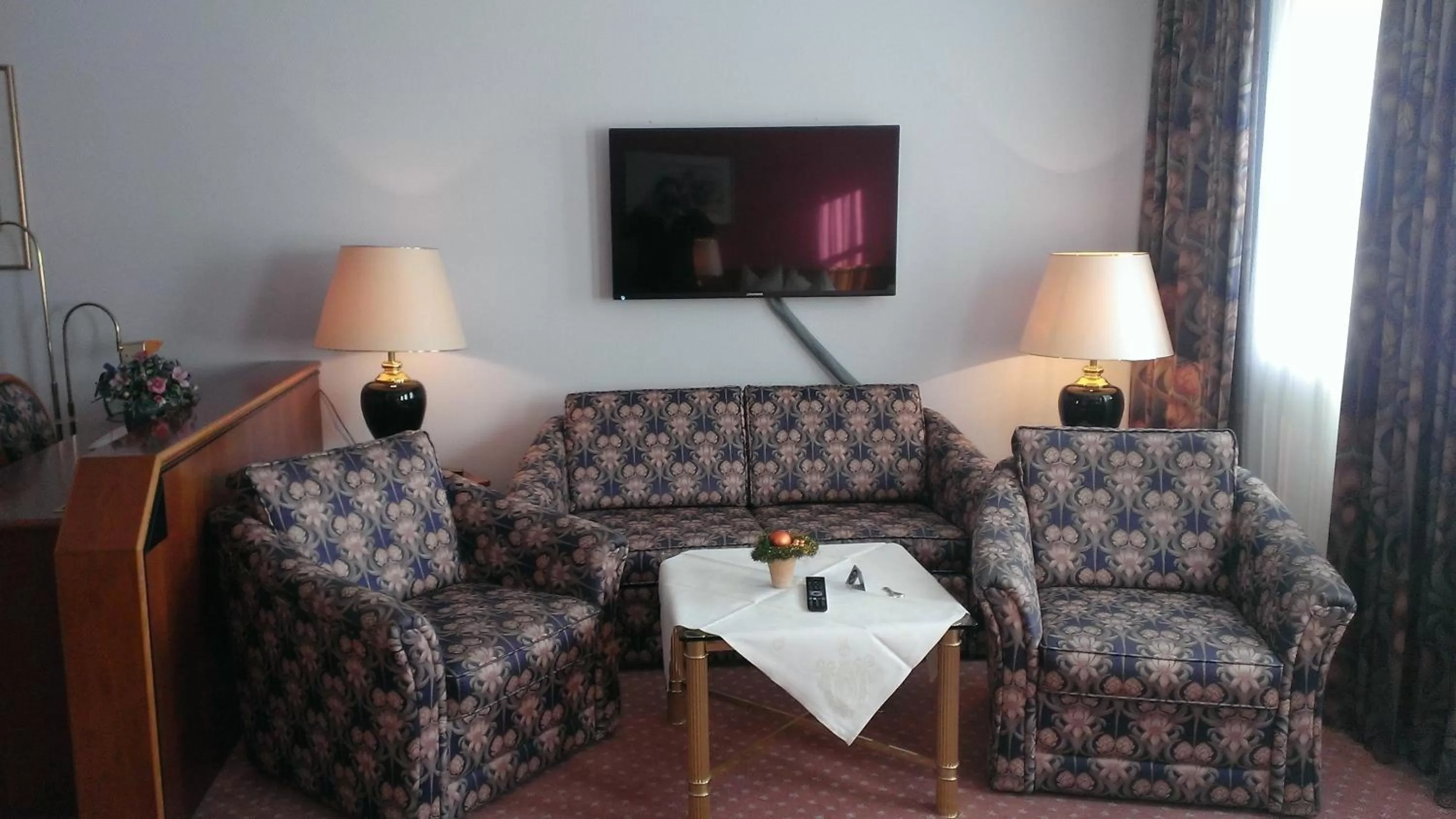 Seating area, Lounge/Bar in Hotel-Restaurant Schwanen