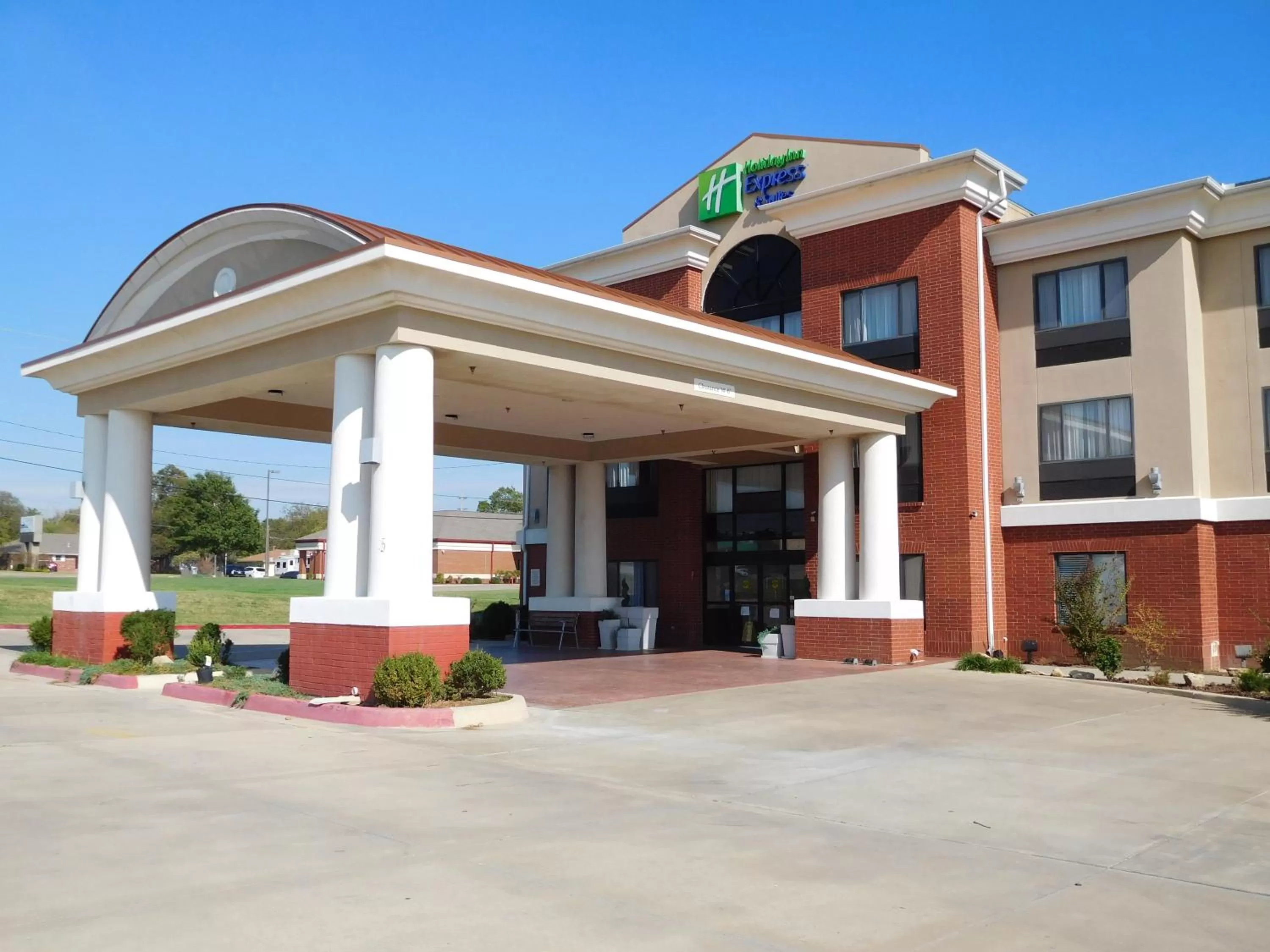 Property building in Holiday Inn Express Ponca City by IHG