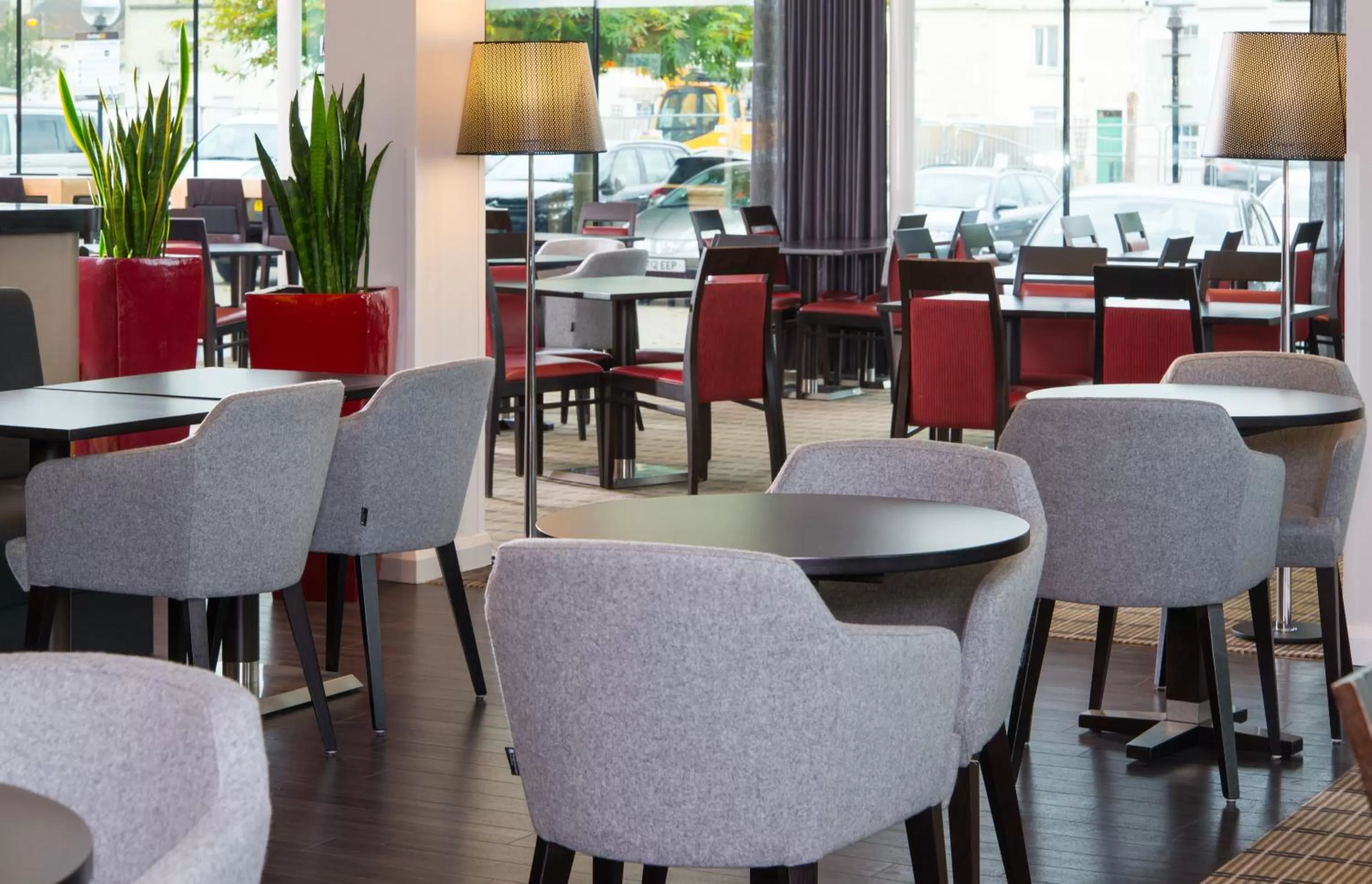 Restaurant/places to eat in Holiday Inn Express Bath by IHG