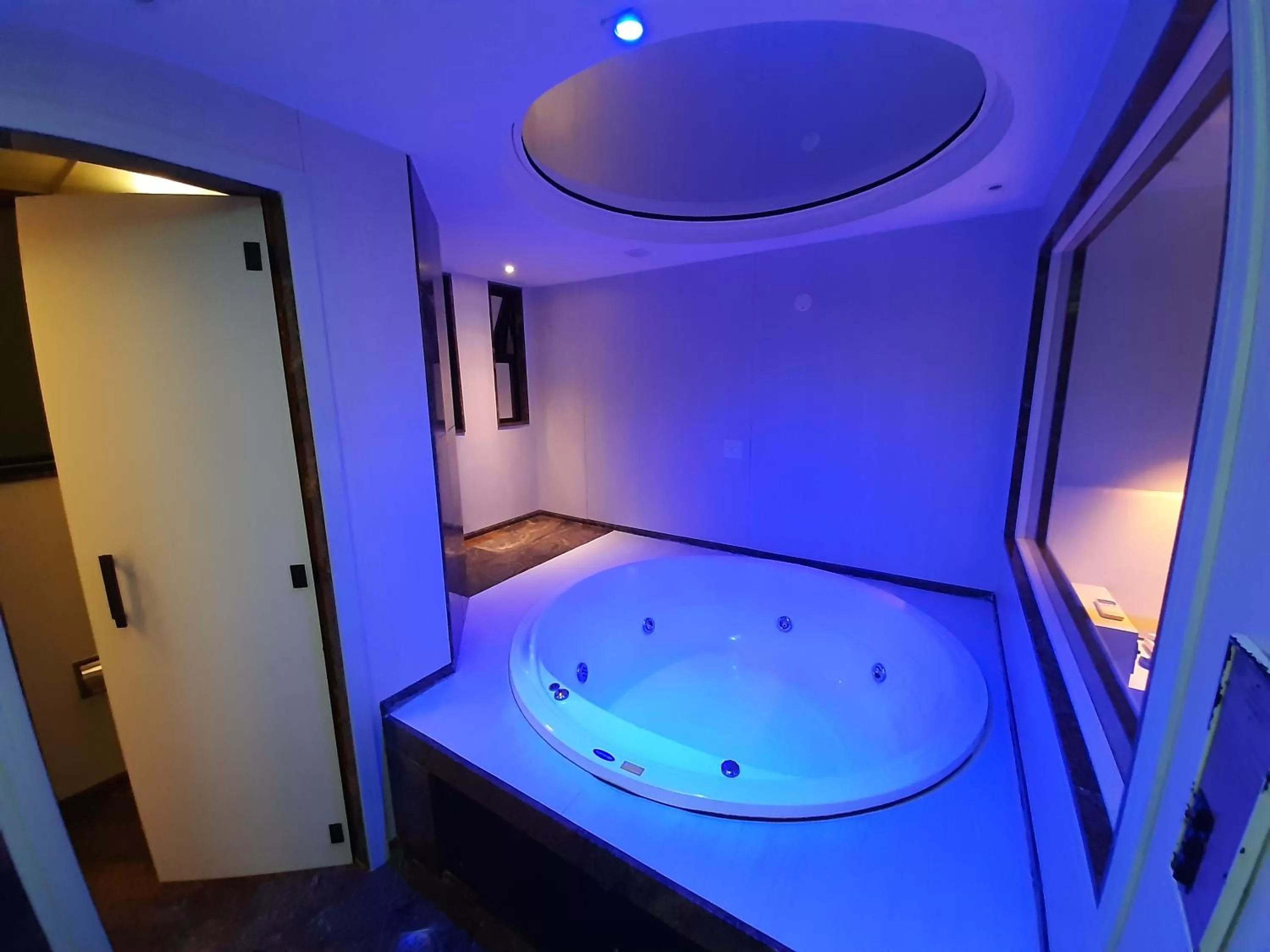 Spa and wellness centre/facilities in BAMBINA HOTEL -Adultos Somente