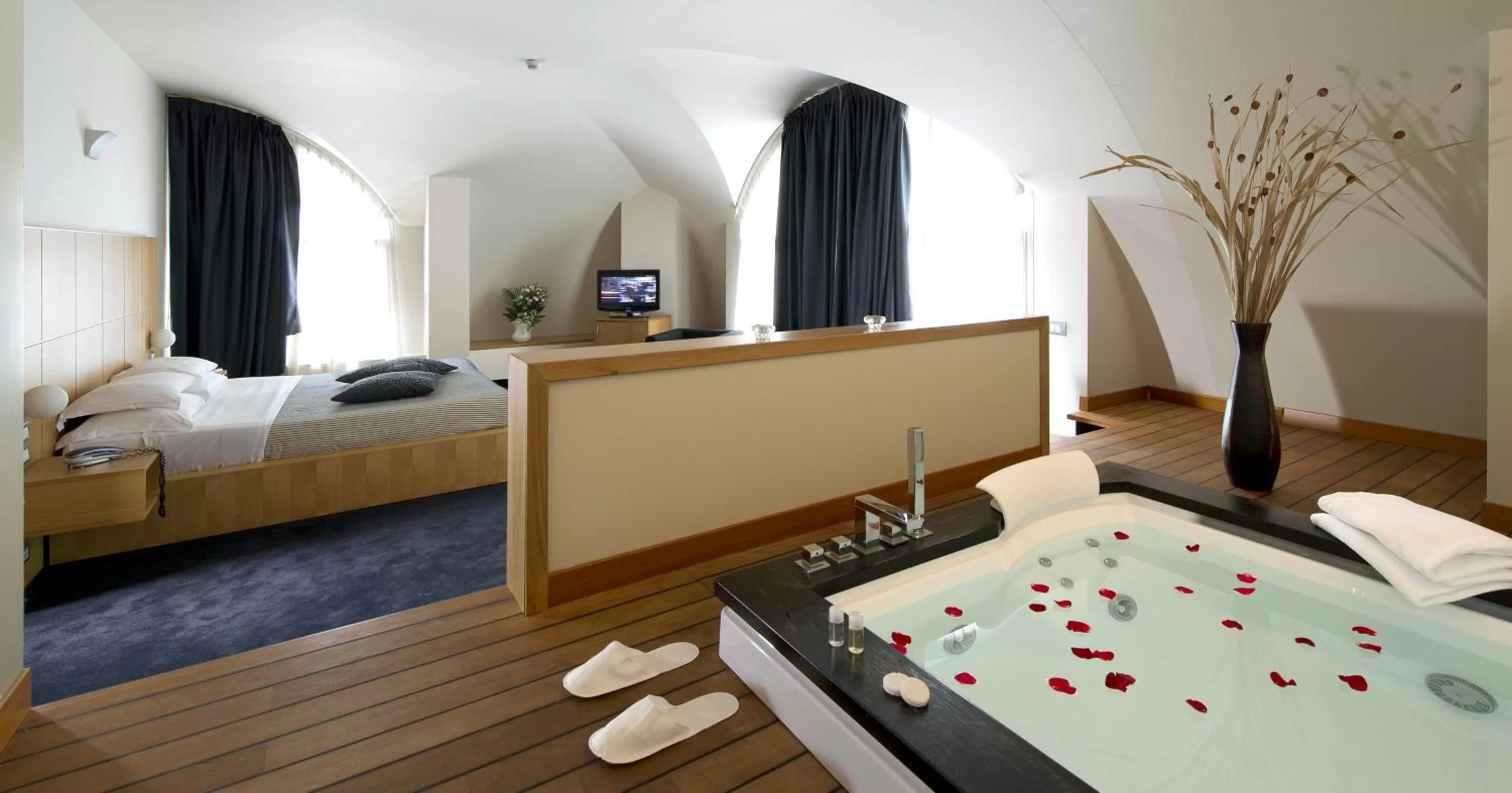 Photo of the whole room, Bed in Hotel Delle Fiere