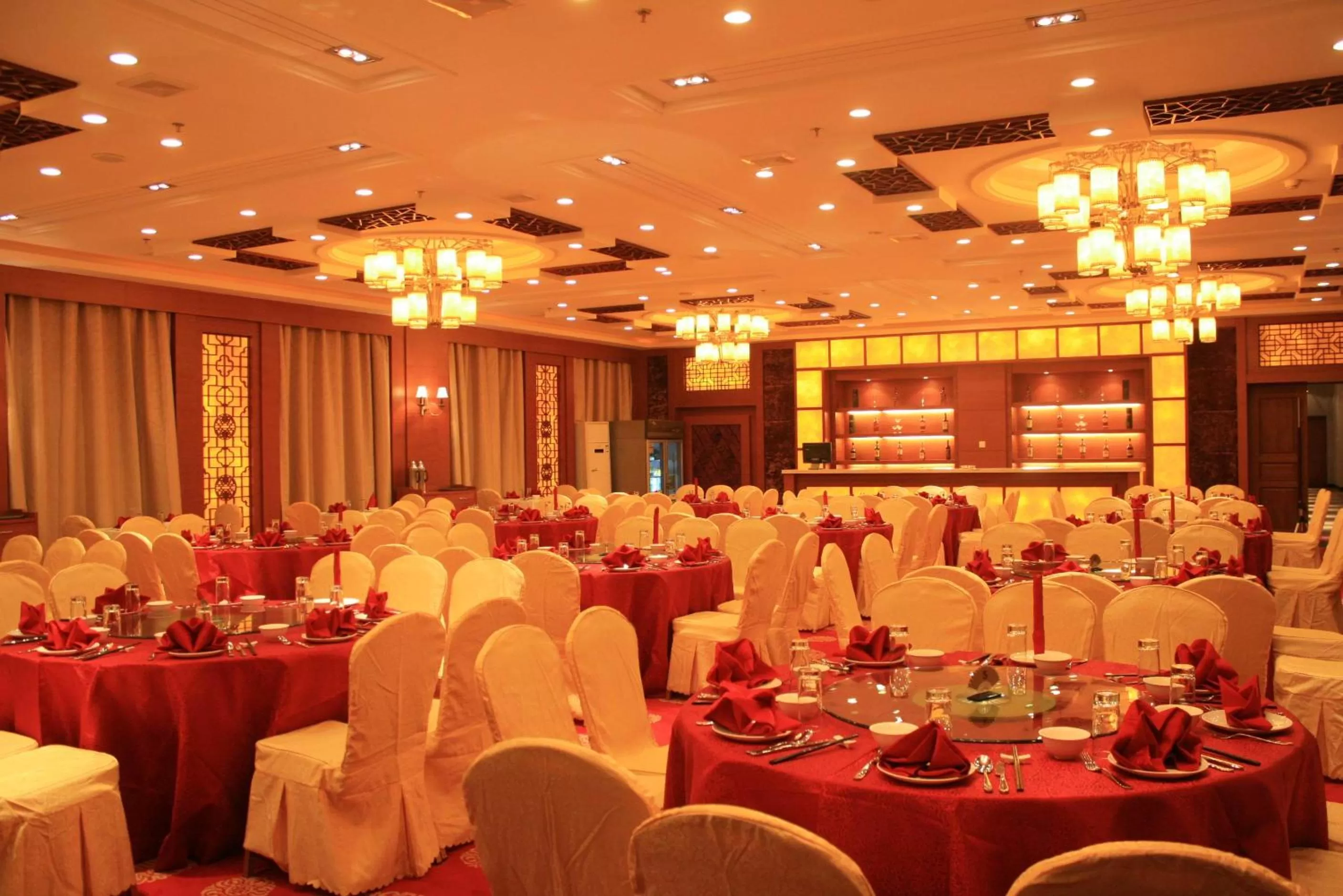 Dinner, Banquet Facilities in Sogecoa Golden Peacock