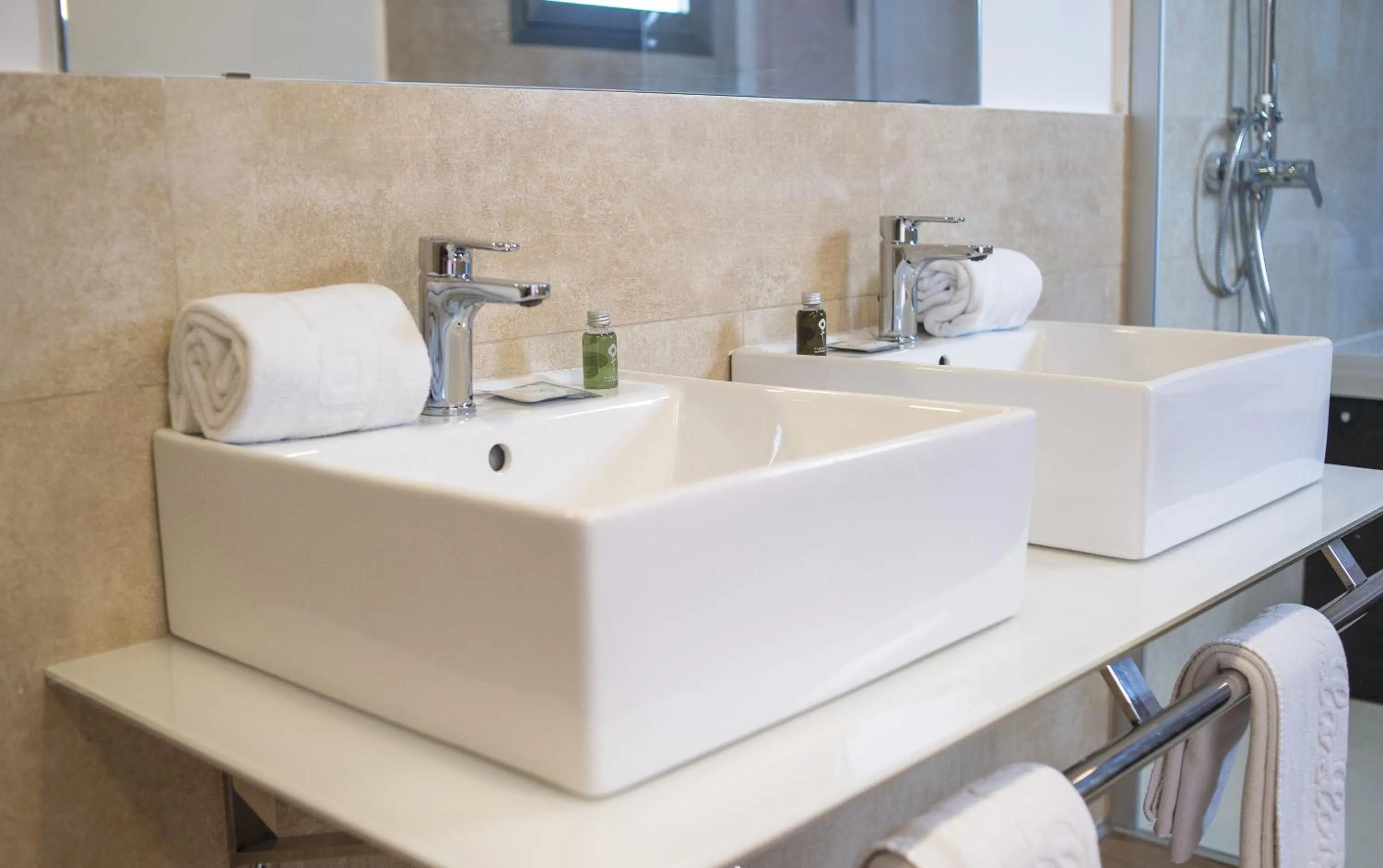 Bathroom in La Lonja