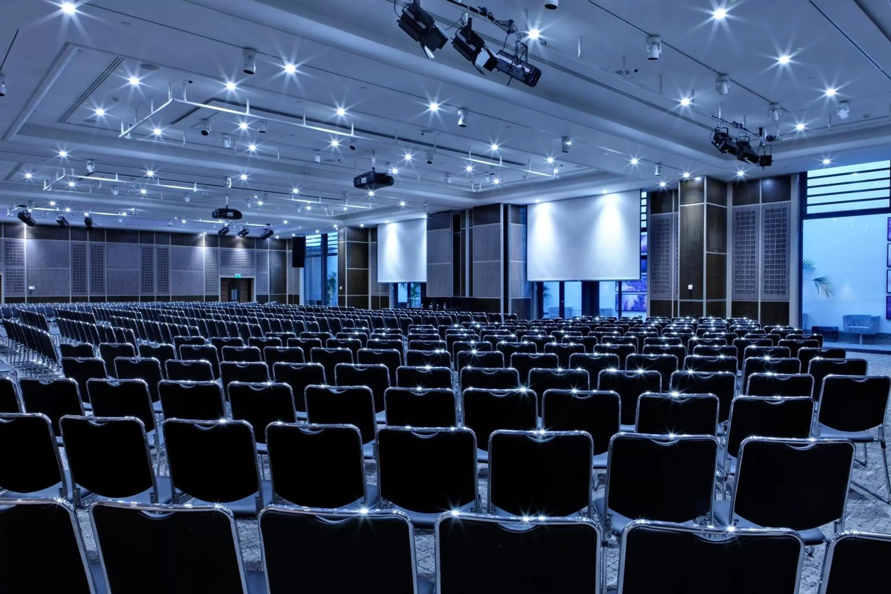 Meeting/conference room in Leonardo Royal London Tower Bridge