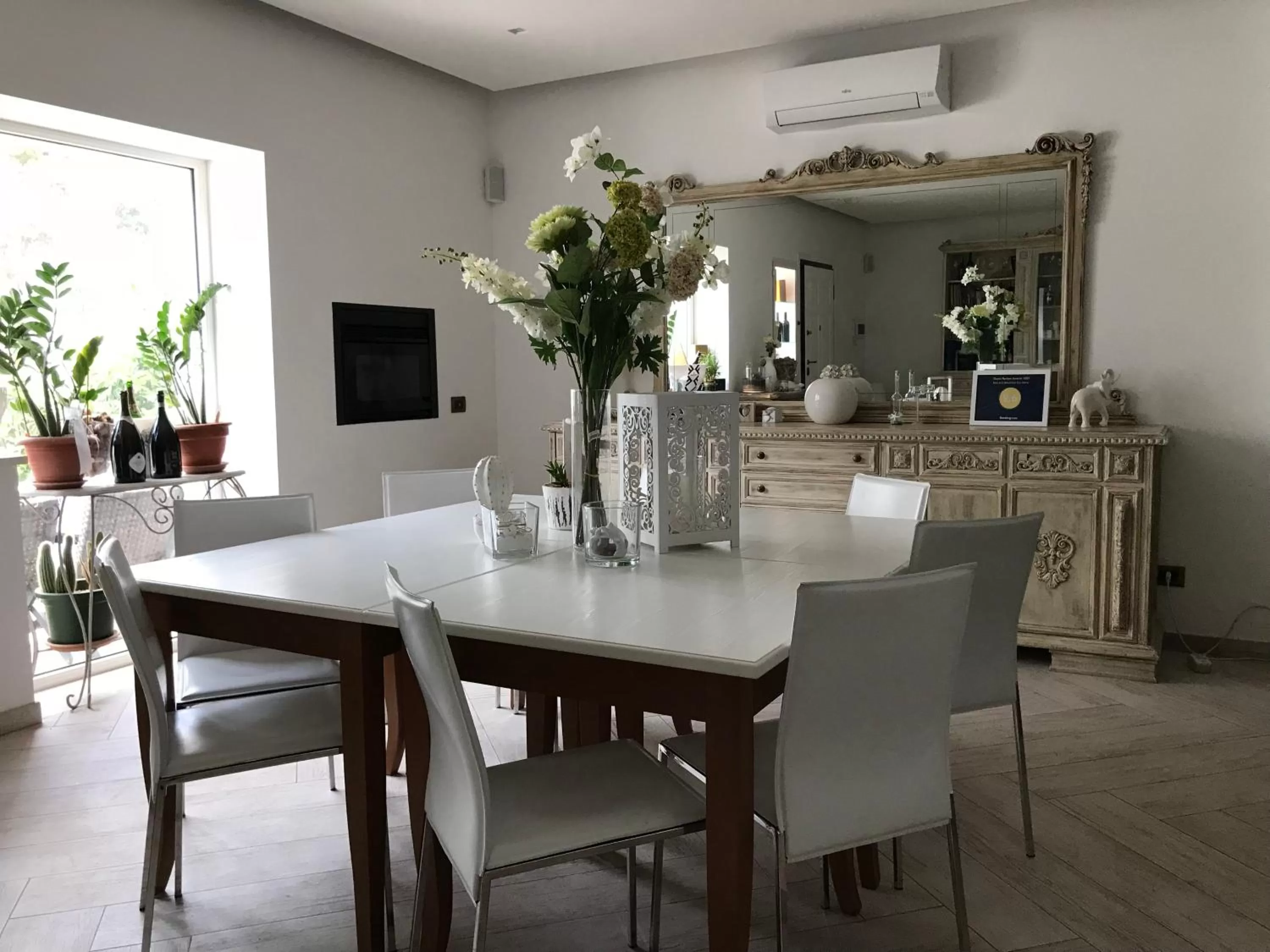 Lounge or bar in Bed and Breakfast Sun Wine