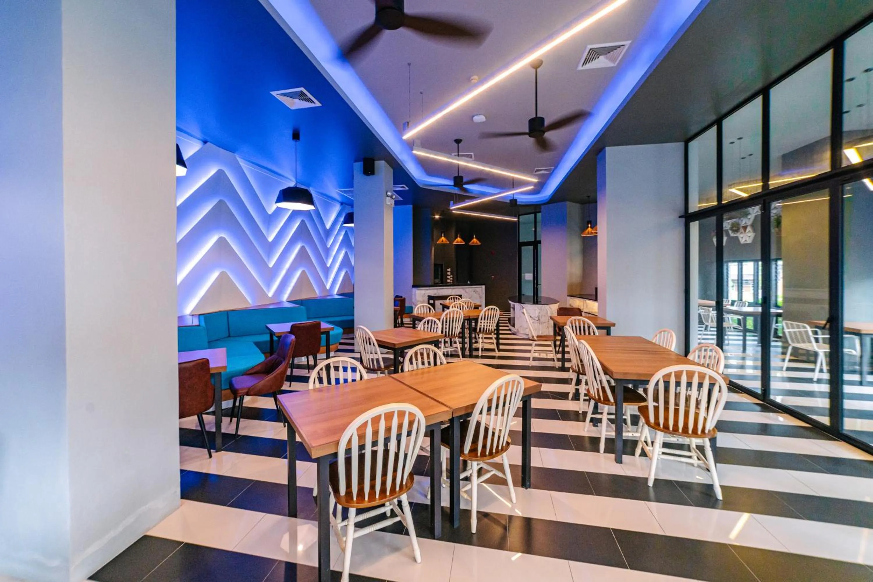 Restaurant/places to eat in Ratana Hotel Sakdidet, PHUKET TOWN