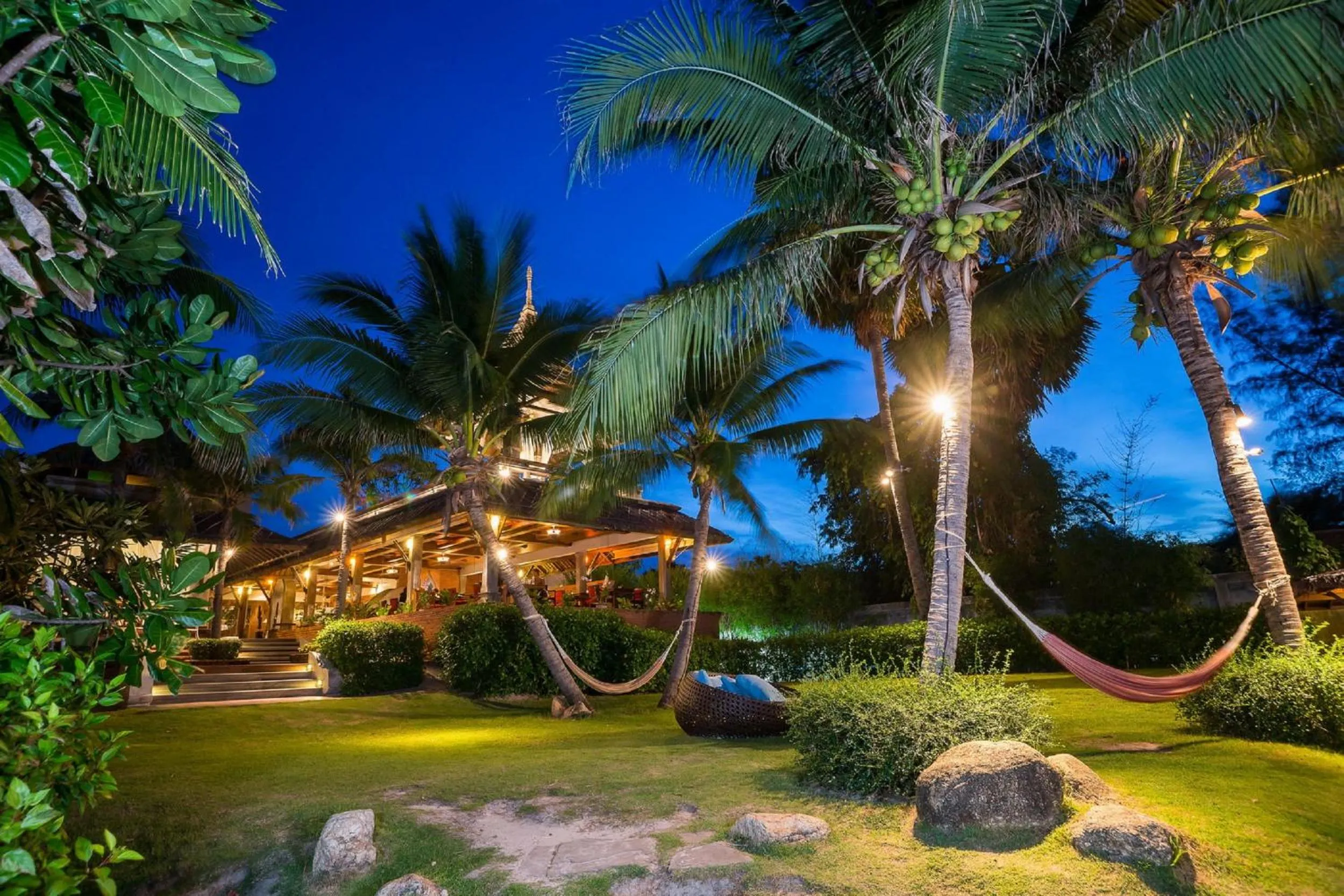 Restaurant/places to eat in Royal Muang Samui Villas