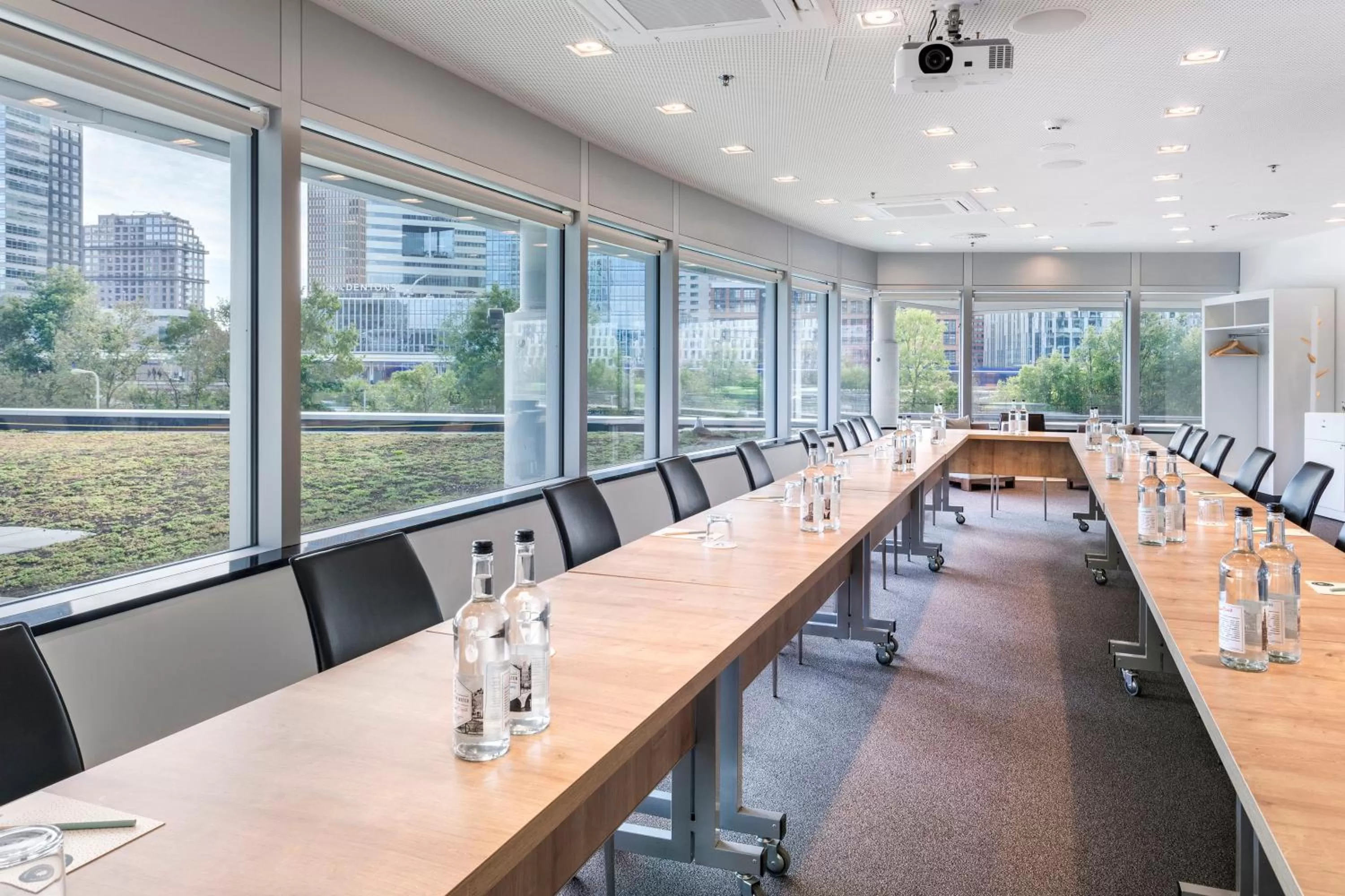 Meeting/conference room in INNSiDE by Meliá Amsterdam