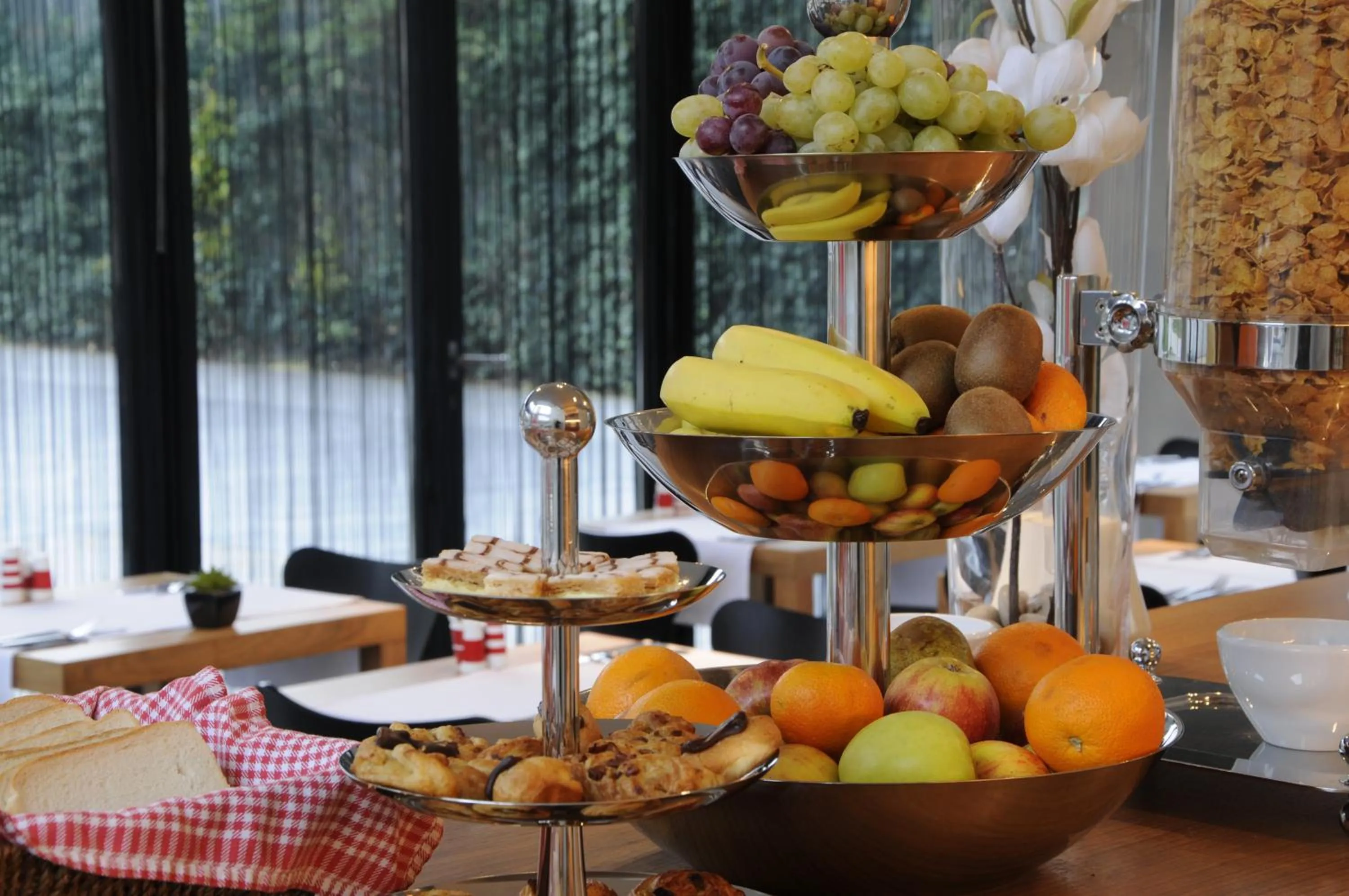 Food and drinks in Hotel Corbie Lommel