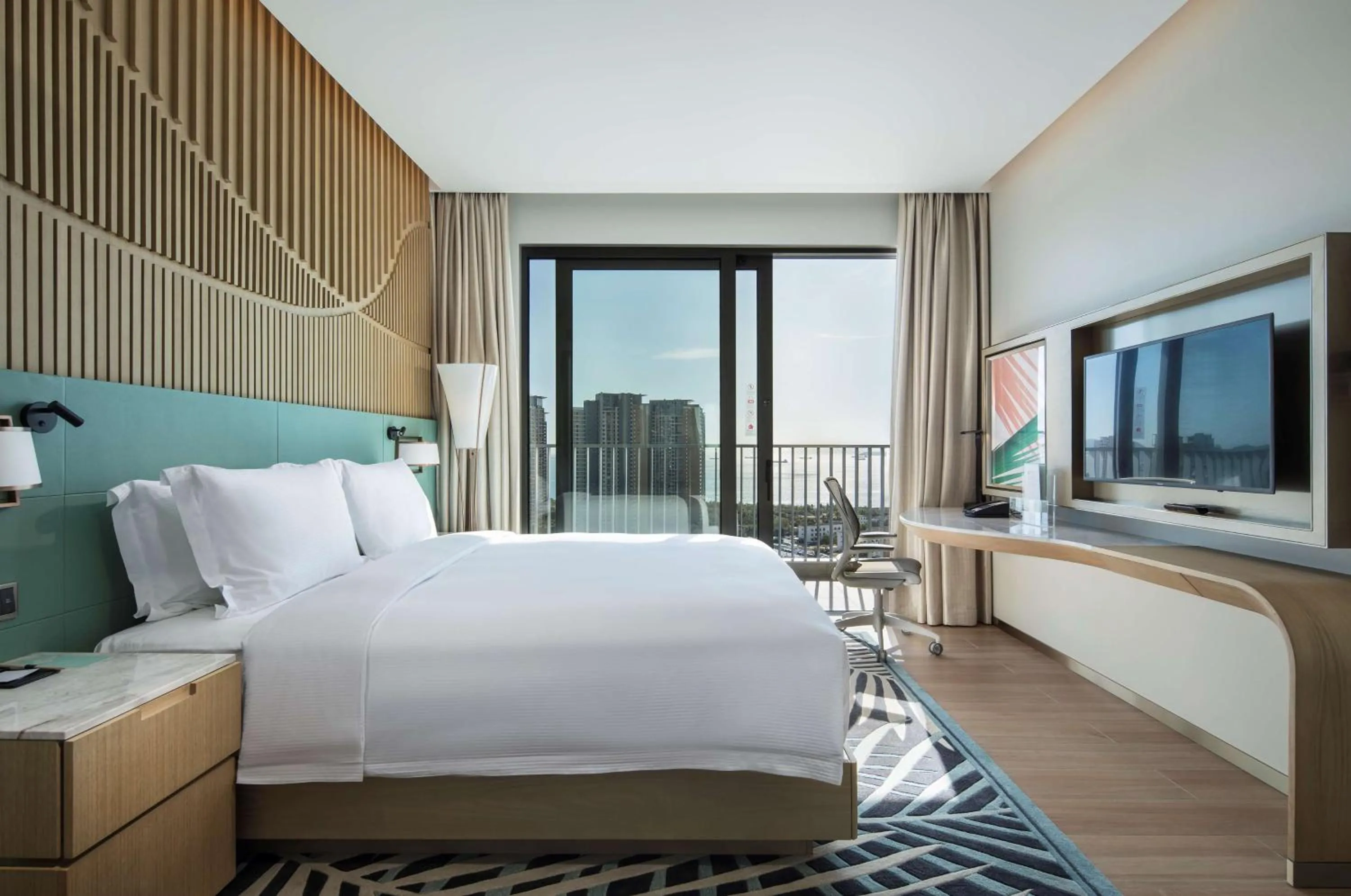 Bed in Hilton Garden Inn Sanya