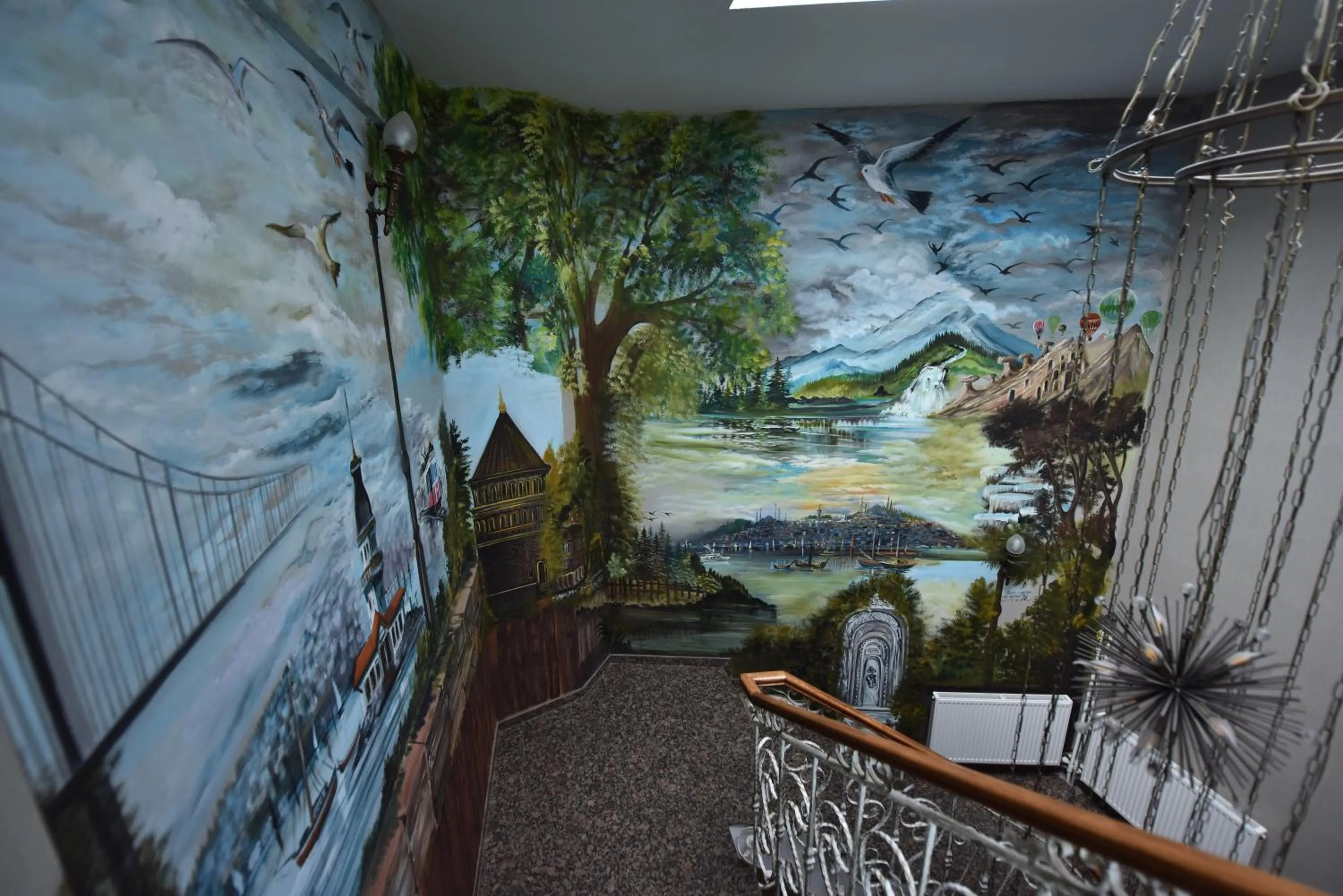 Decorative detail in Sunlight Hotel