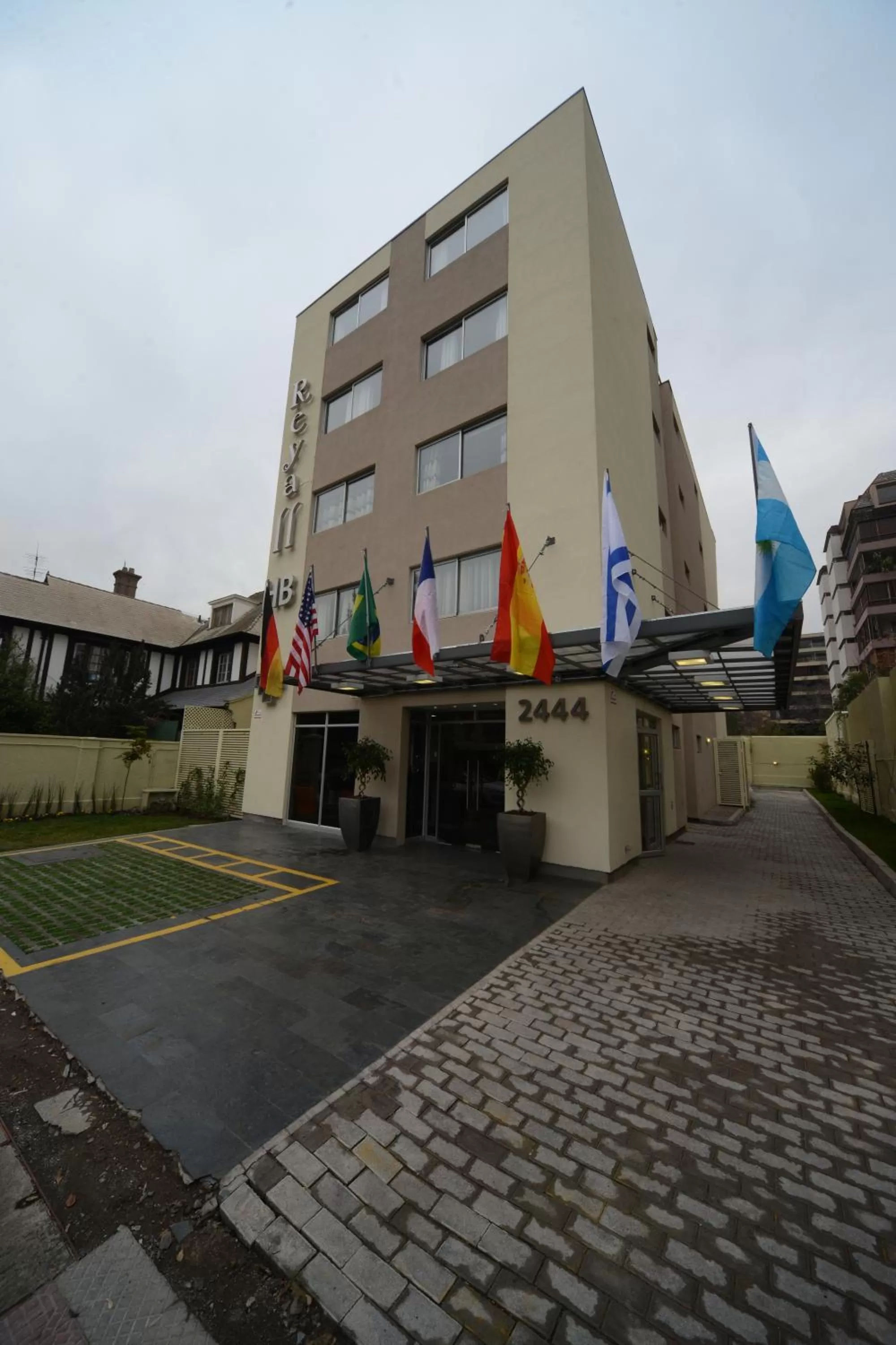 Facade/entrance, Property Building in Hotel Boutique Reyall
