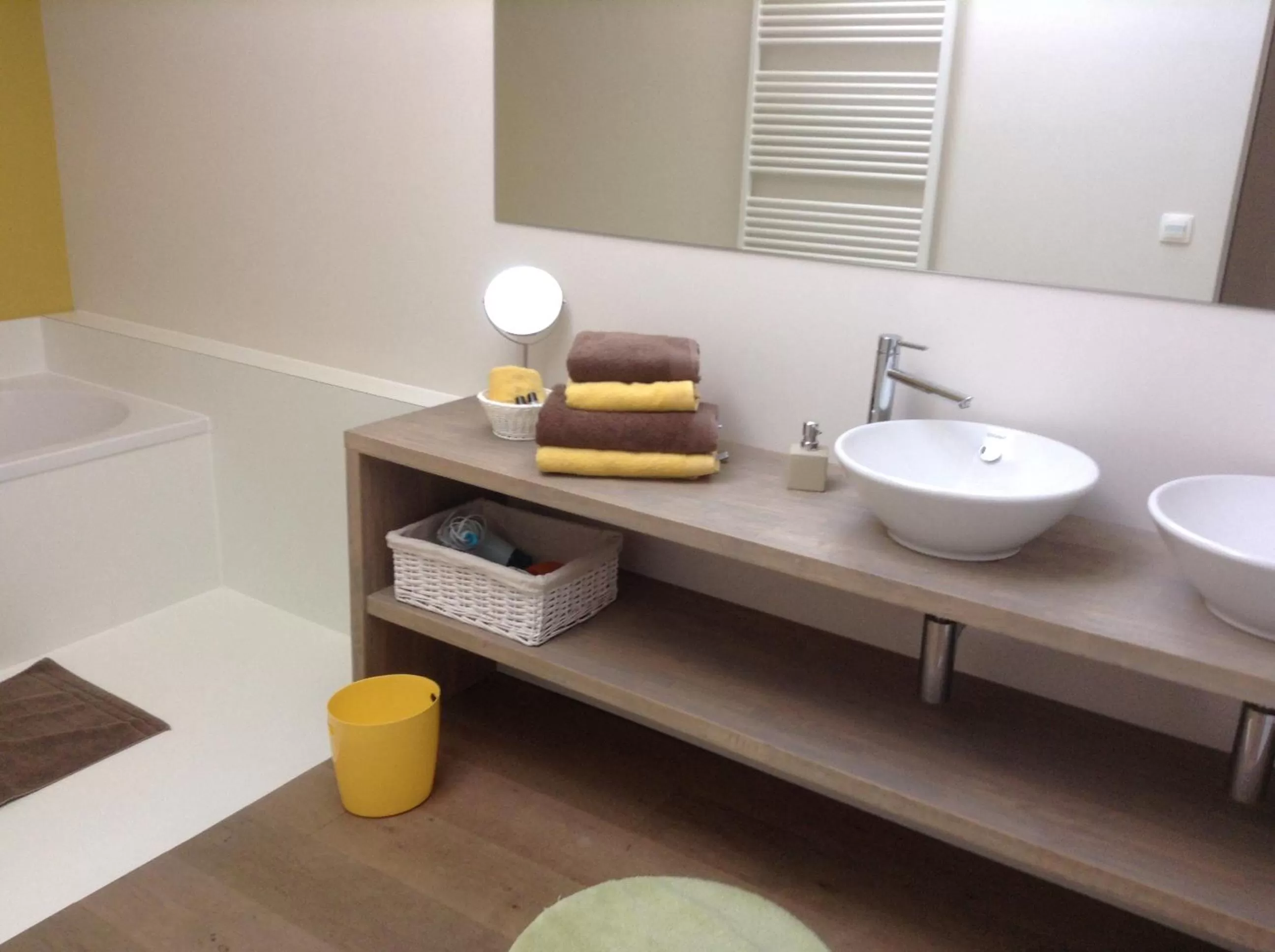 Bathroom in B&B Het Schaliënhof