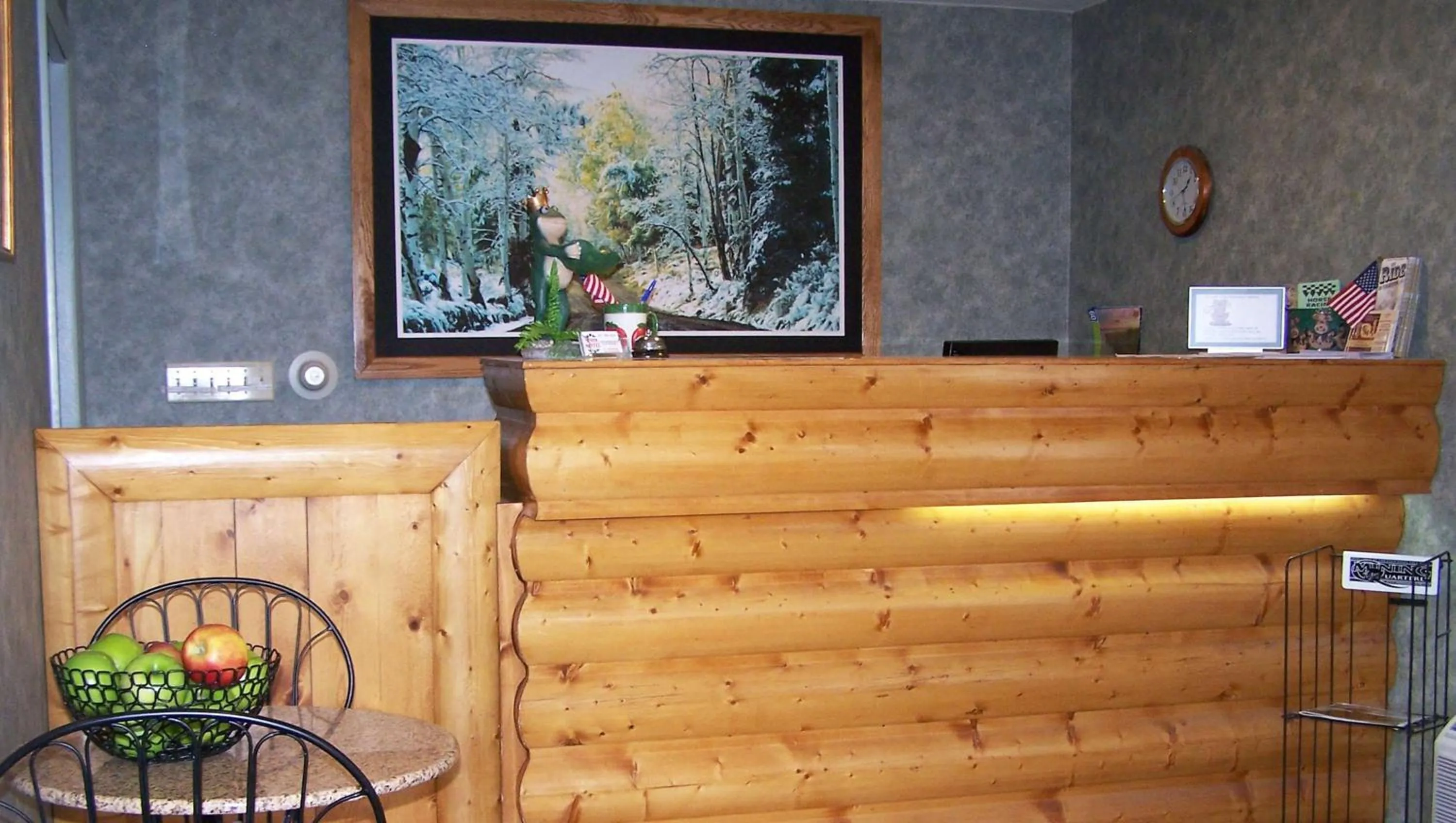 Lobby or reception in Magnuson Hotel Ely