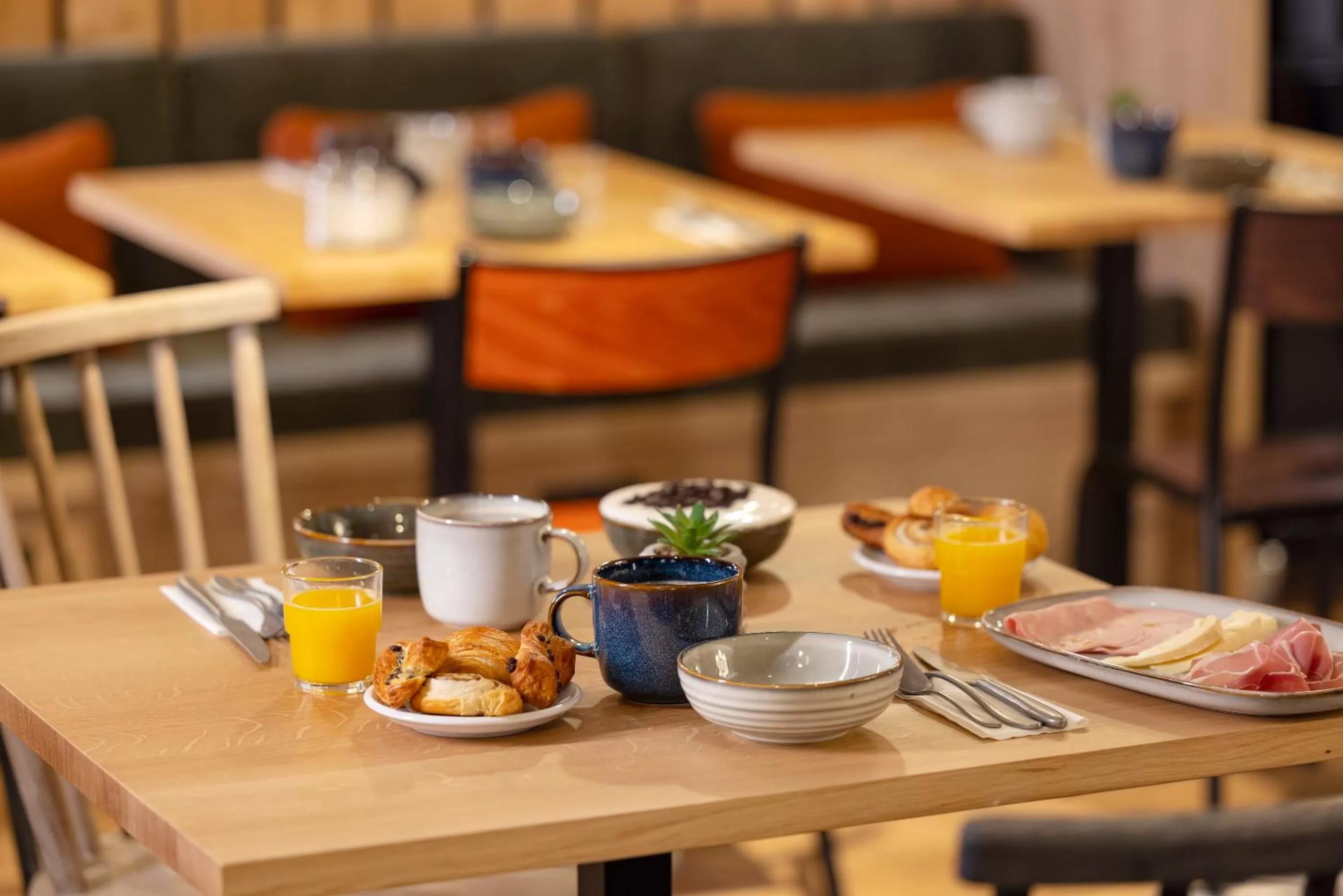 Restaurant/places to eat in ibis Styles Les Houches Chamonix