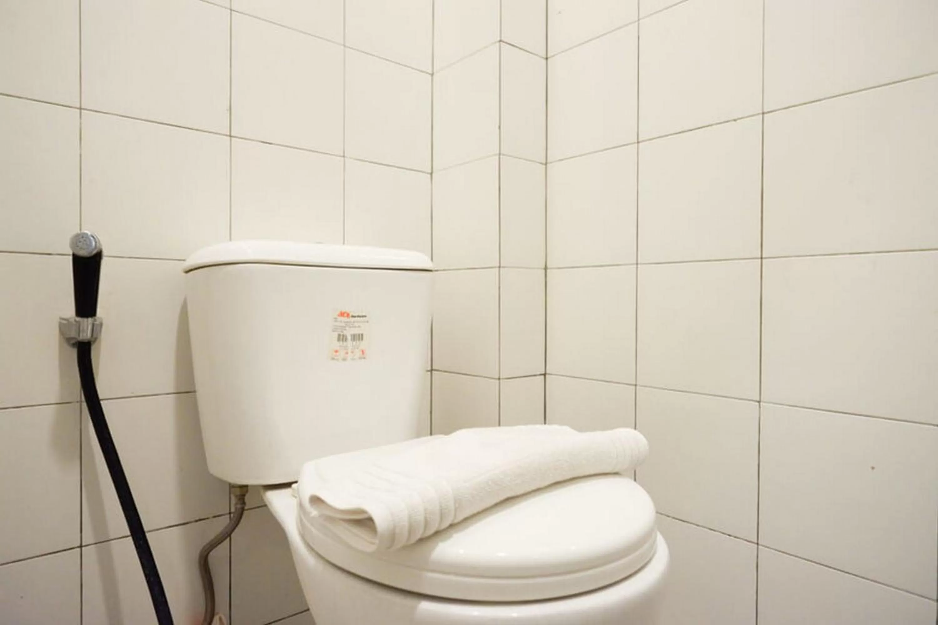 RedDoorz Plus near Kawasan Sam Poo Kong Semarang