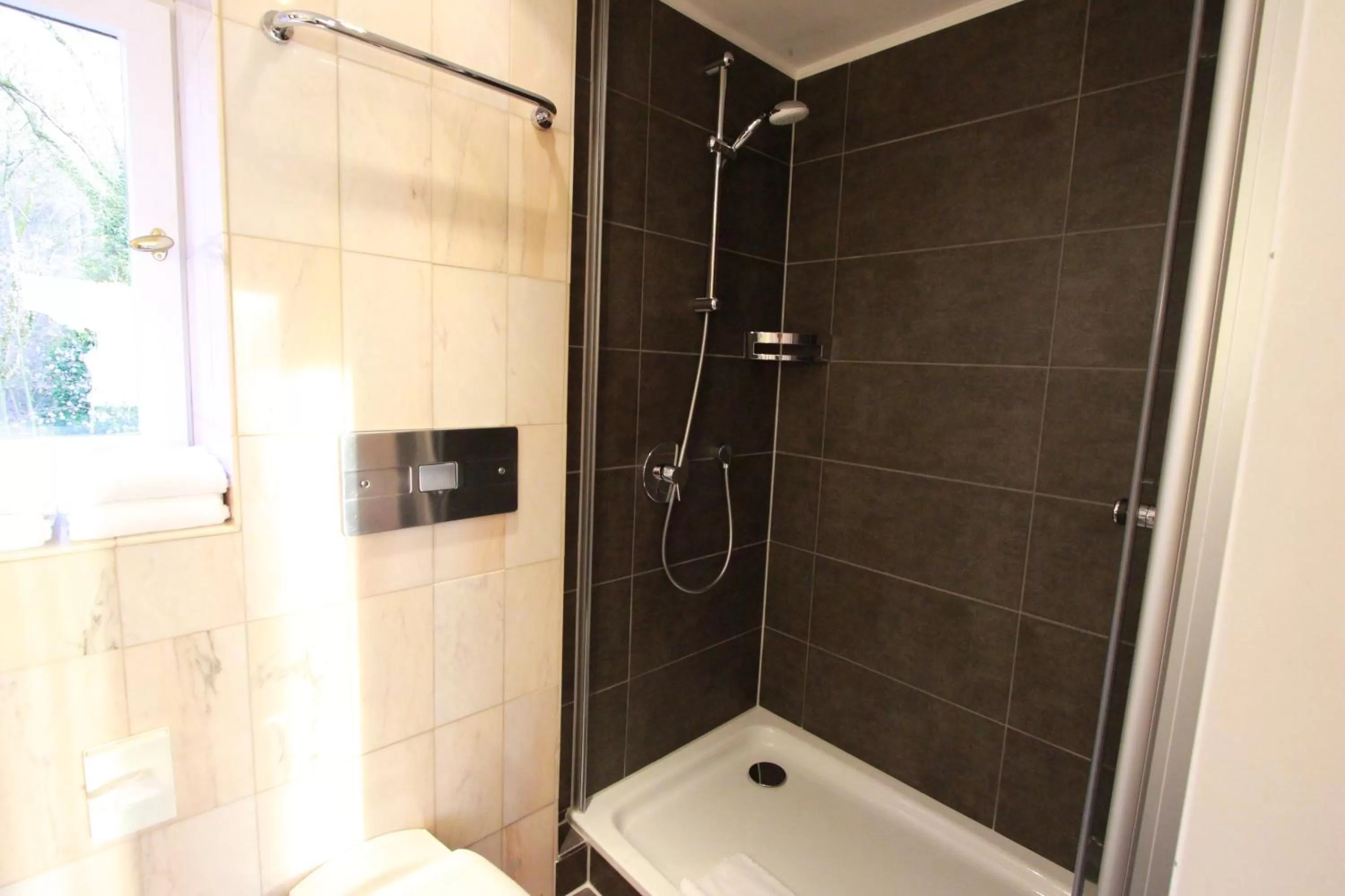 Shower in Hardtwald Hotel