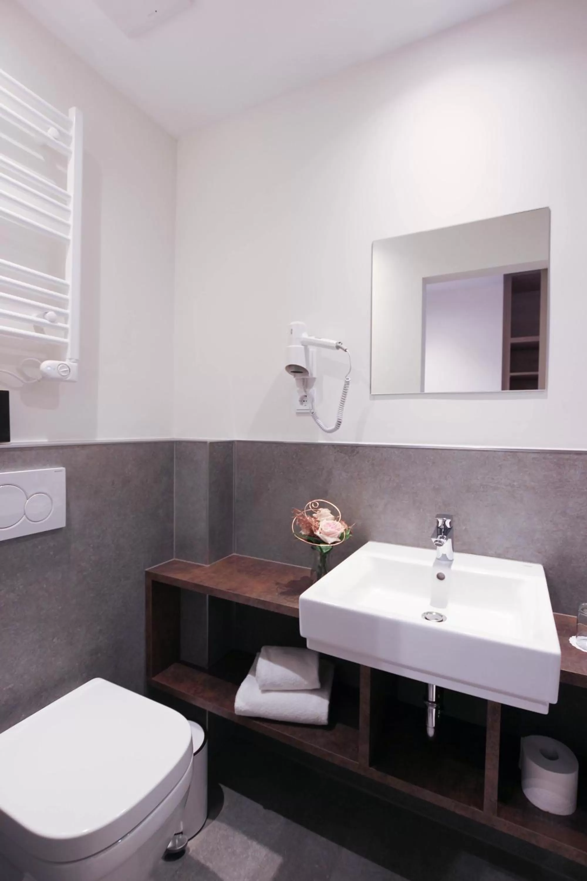 Bathroom in City Hotel Würzburg