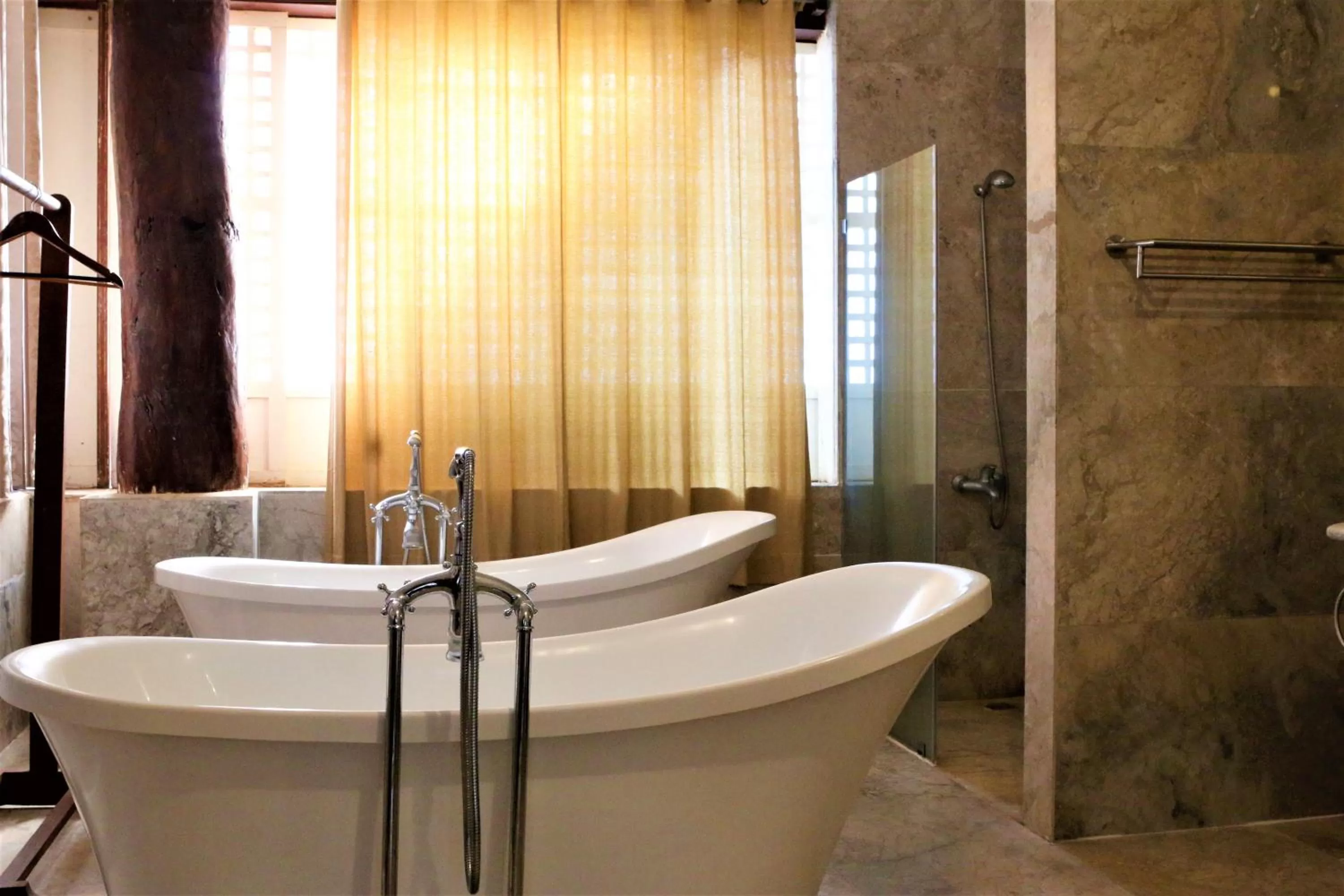 Shower, Bathroom in Las Casas Filipinas de Acuzar