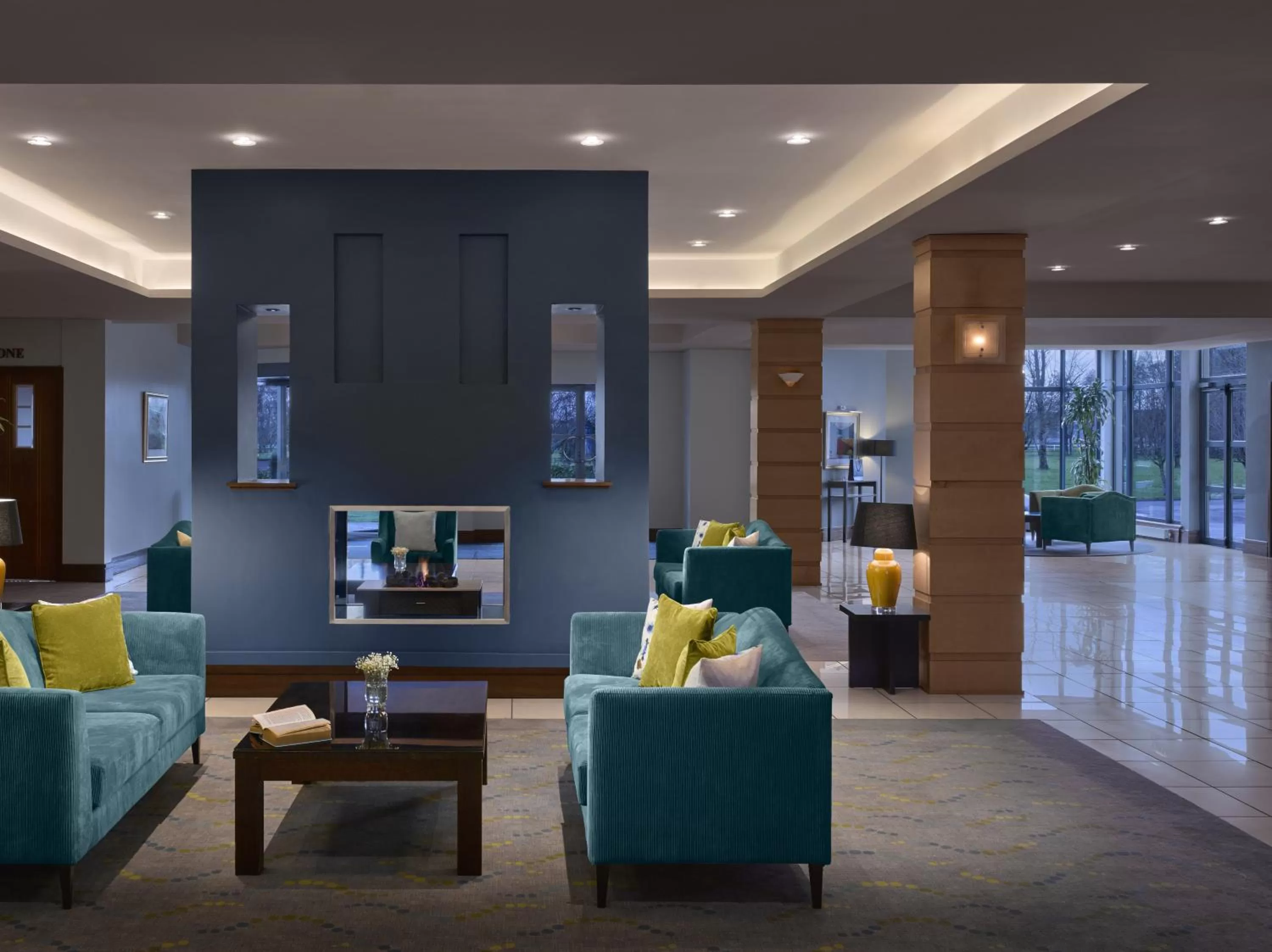 Lobby or reception in Radisson BLU Hotel and Spa, Limerick