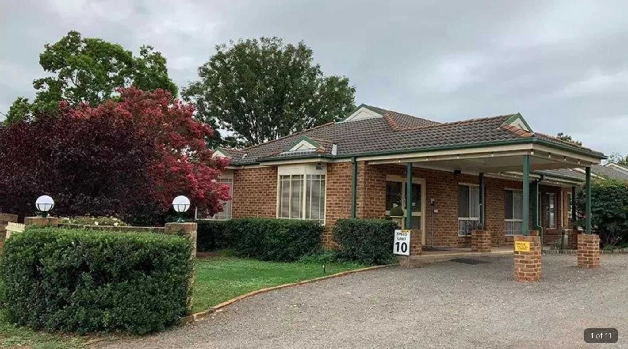 Property building in Aberdeen Motel