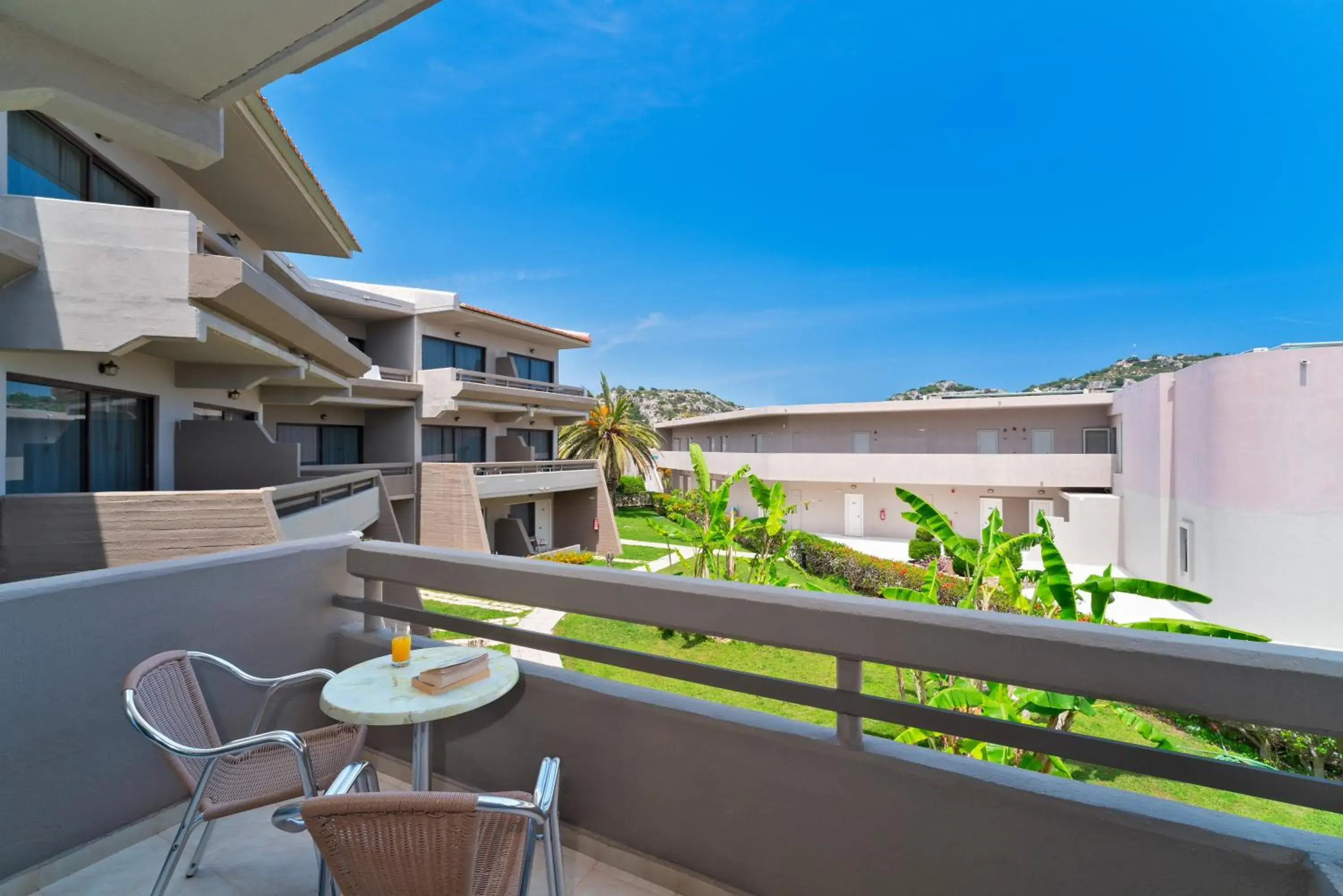 Family Room with Garden View in Cathrin Hotel Family Room with Garden View in Cathrin Hotel