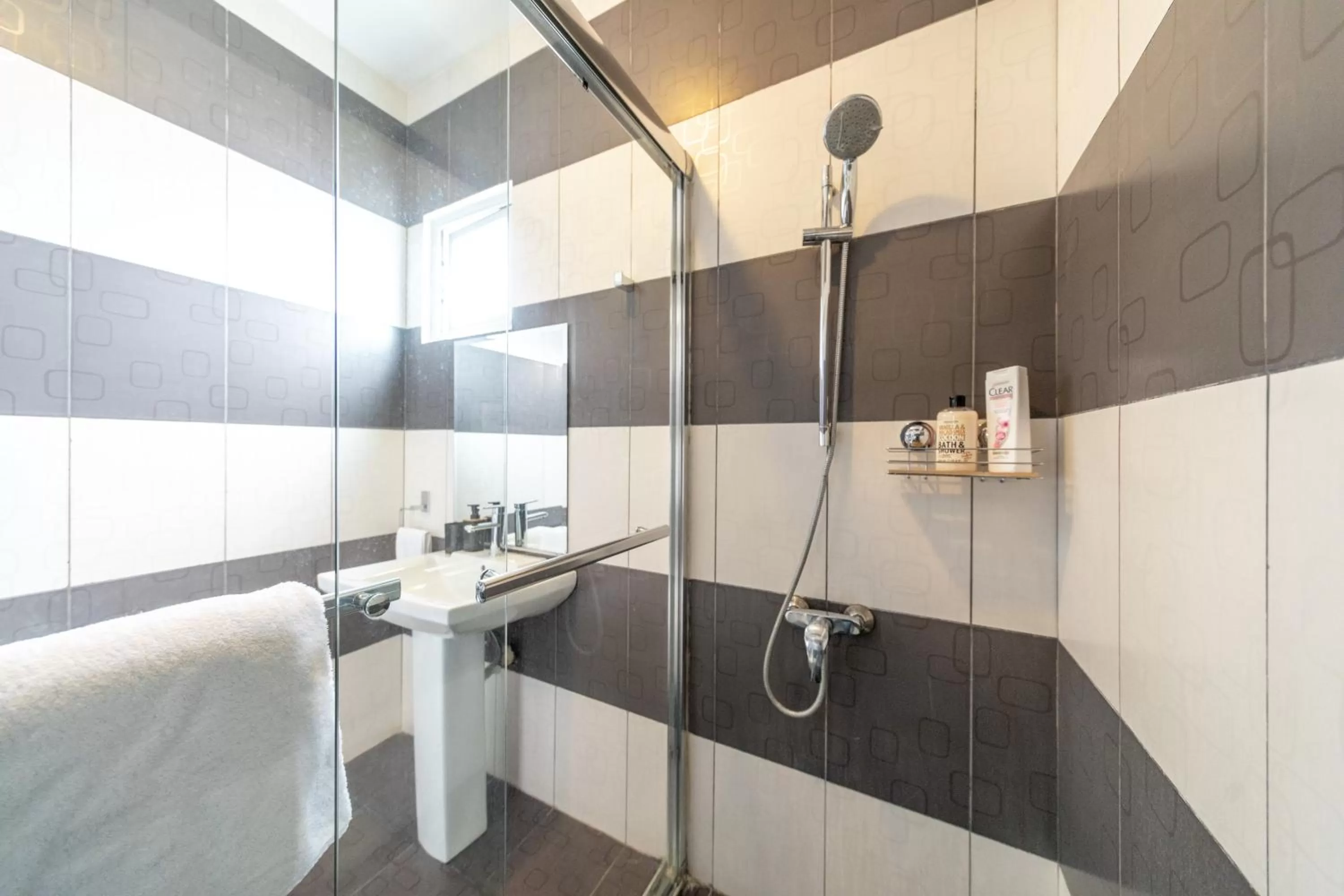 Bathroom in Montecito Apartments