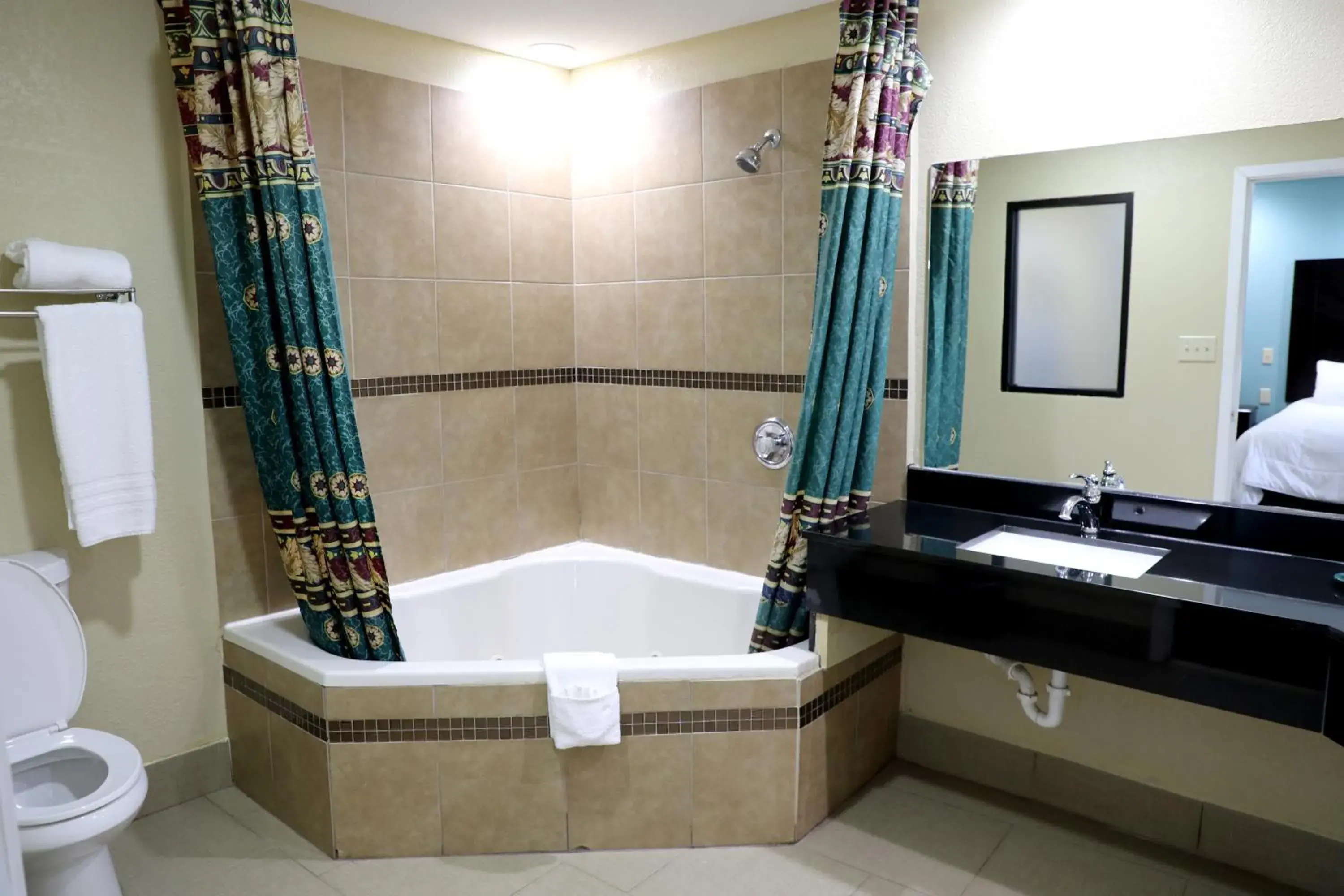 King Room with Sofa Bed in Ranger Inn & Suites King Room with Sofa Bed in Ranger Inn & Suites