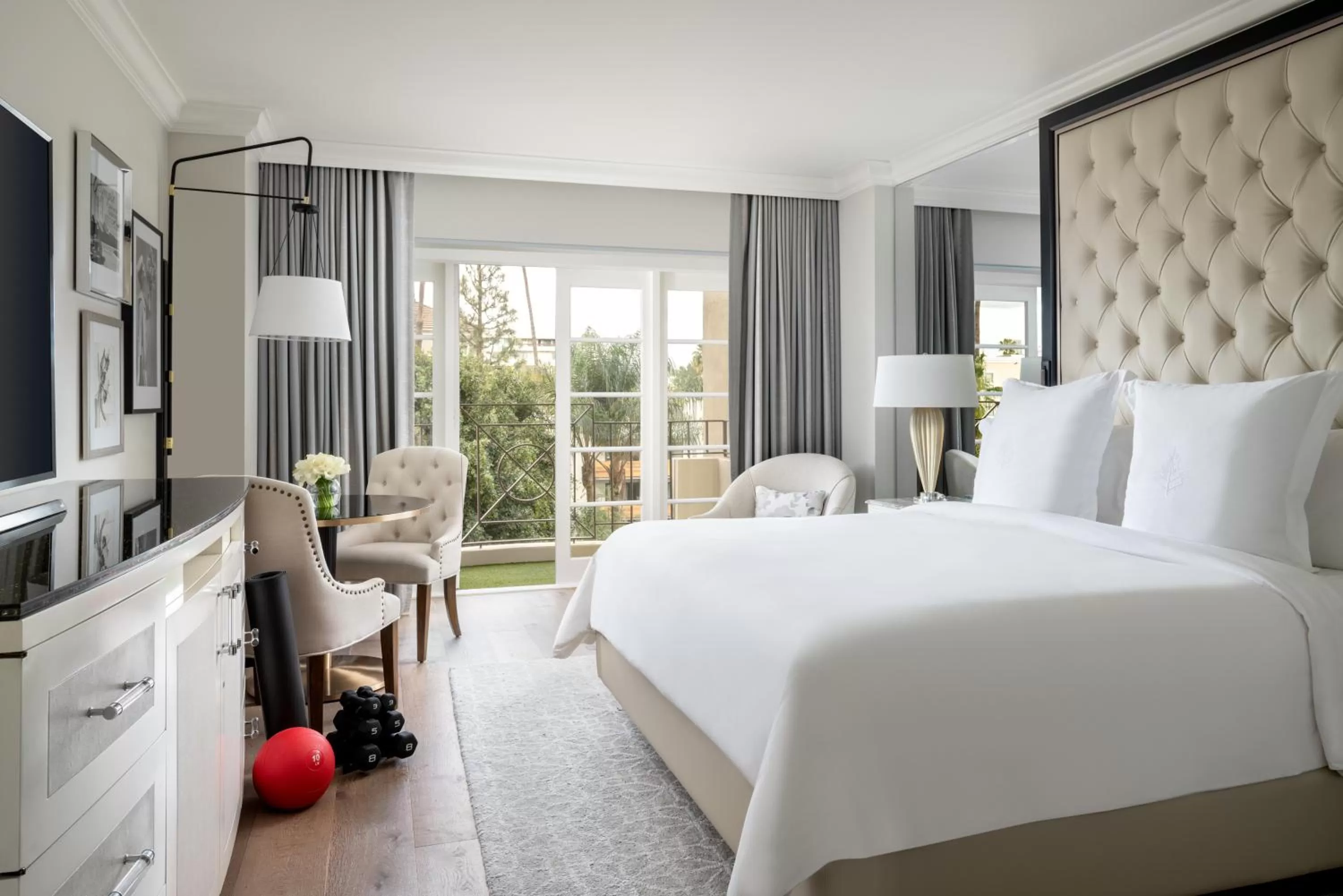 Other, Bed in Four Seasons Hotel Los Angeles at Beverly Hills